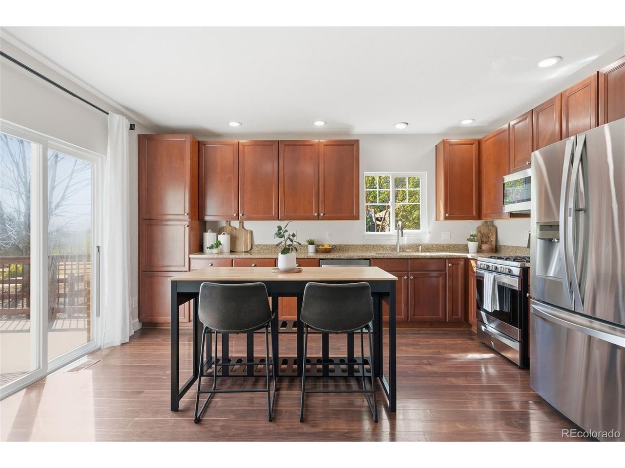 2637 Lilac Cir