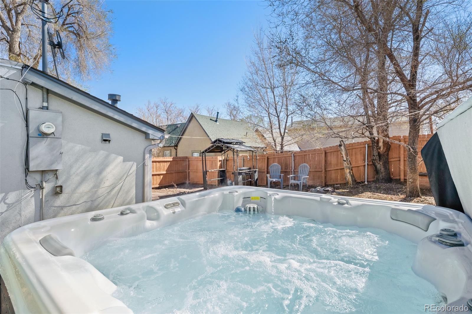 4445 Cherokee Street