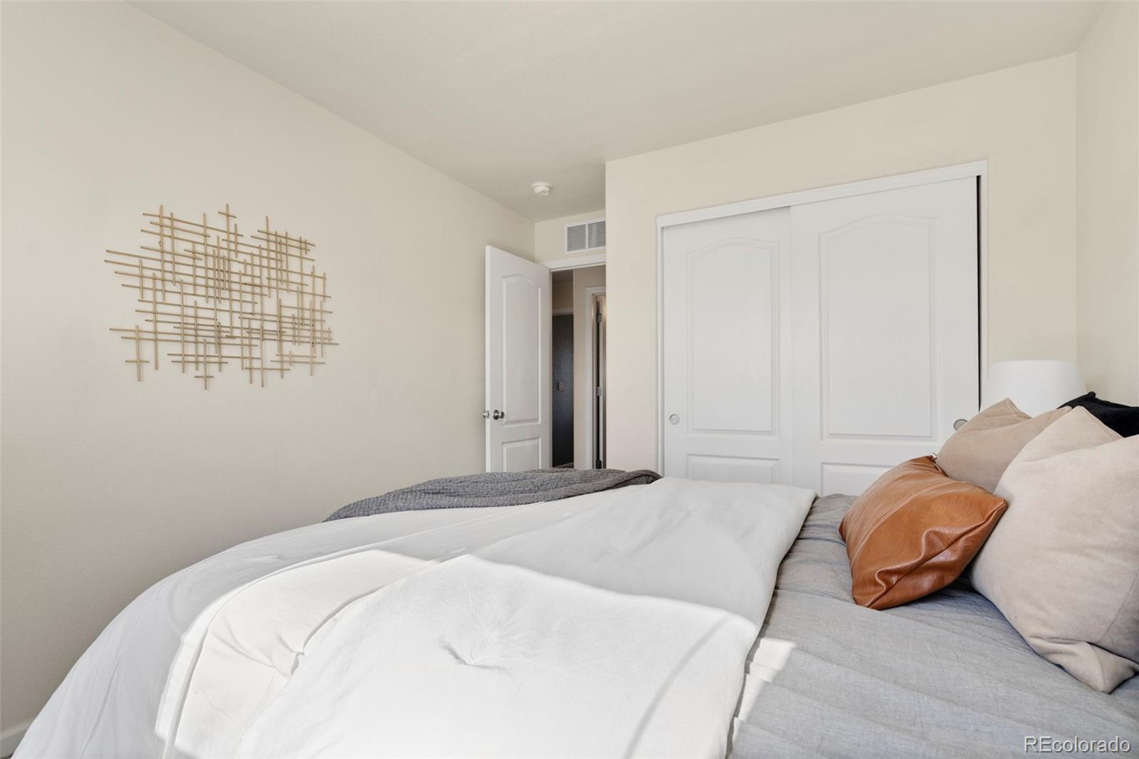 5707 West View Circle