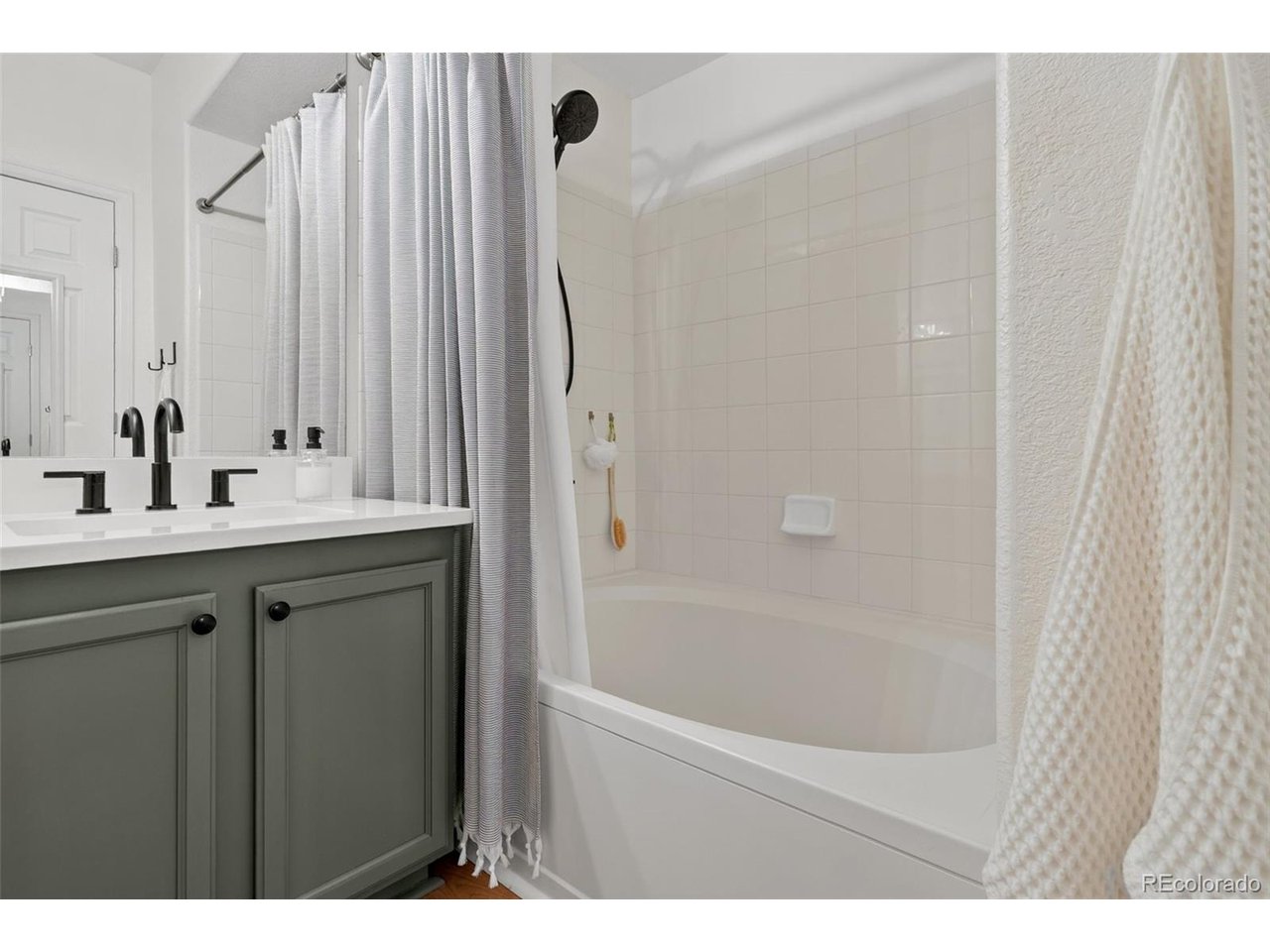 10733 Twenty Mile Rd 208