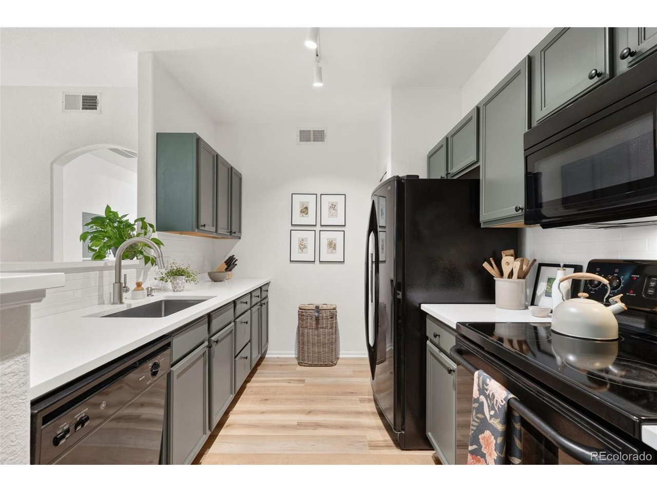 10733 Twenty Mile Rd 208