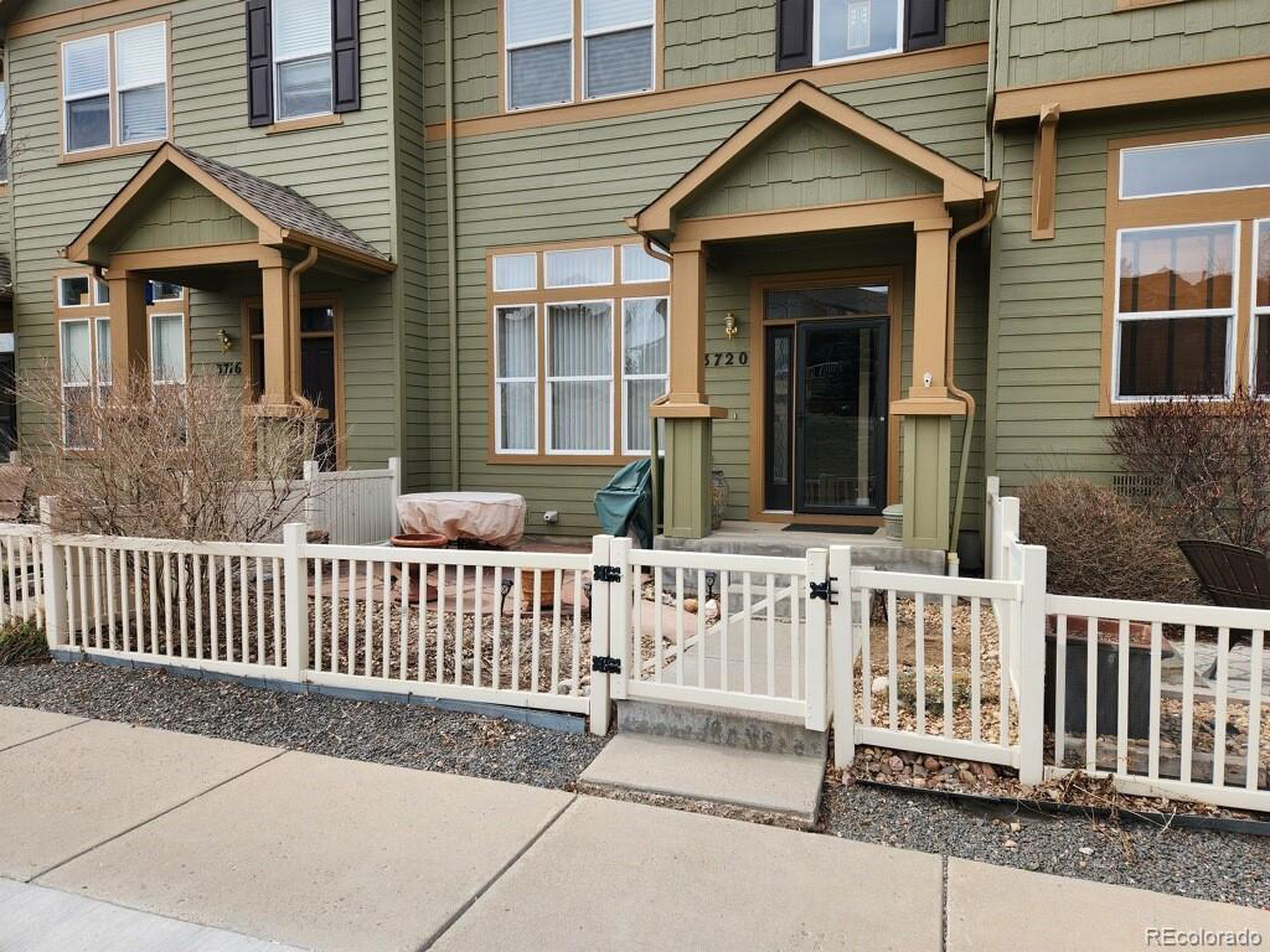 3720 Pecos Trl