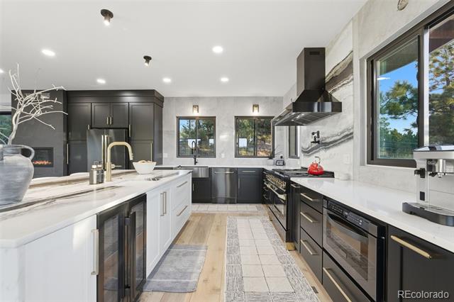 975 Woodmoor Drive