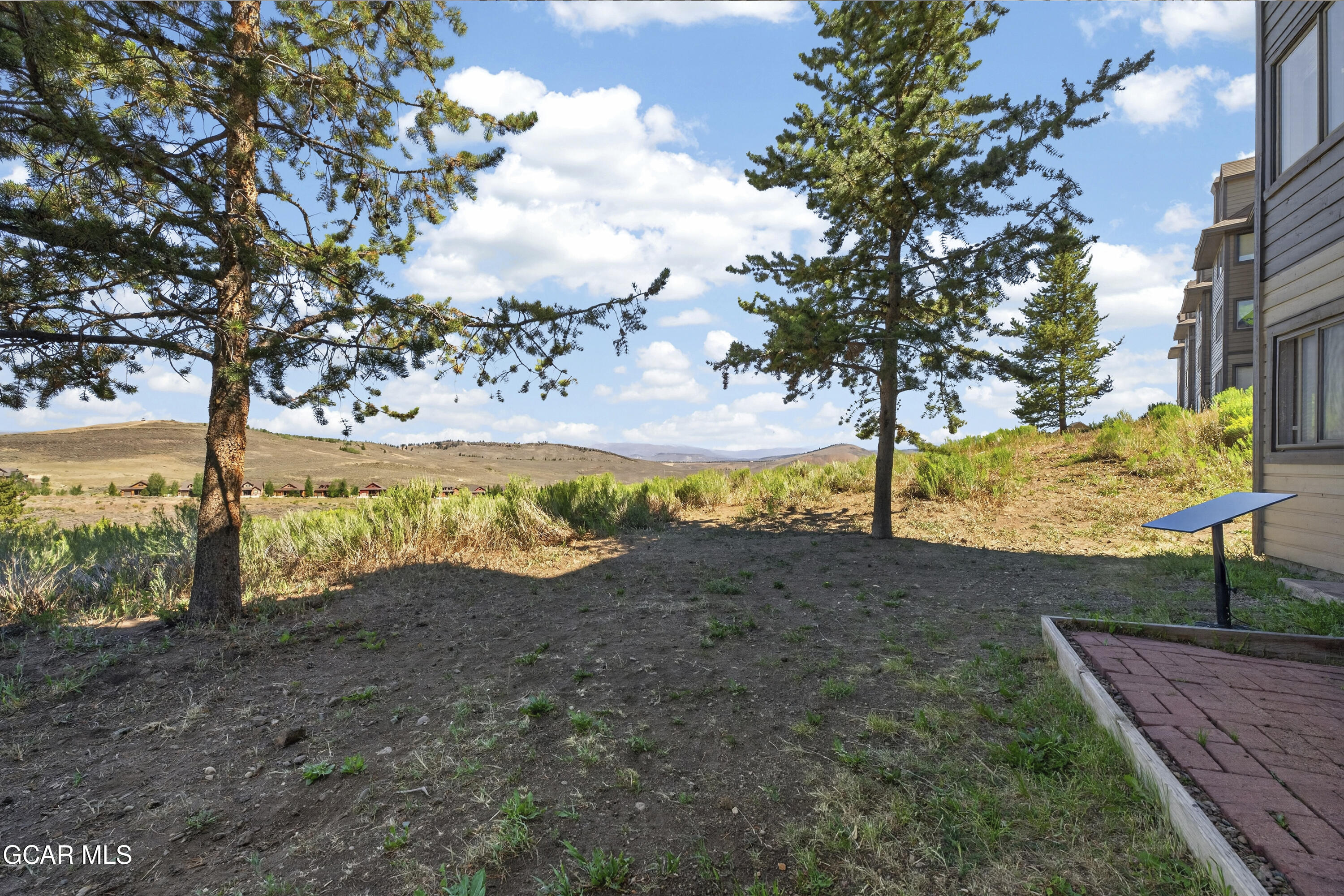 207 Lake Drive 1105