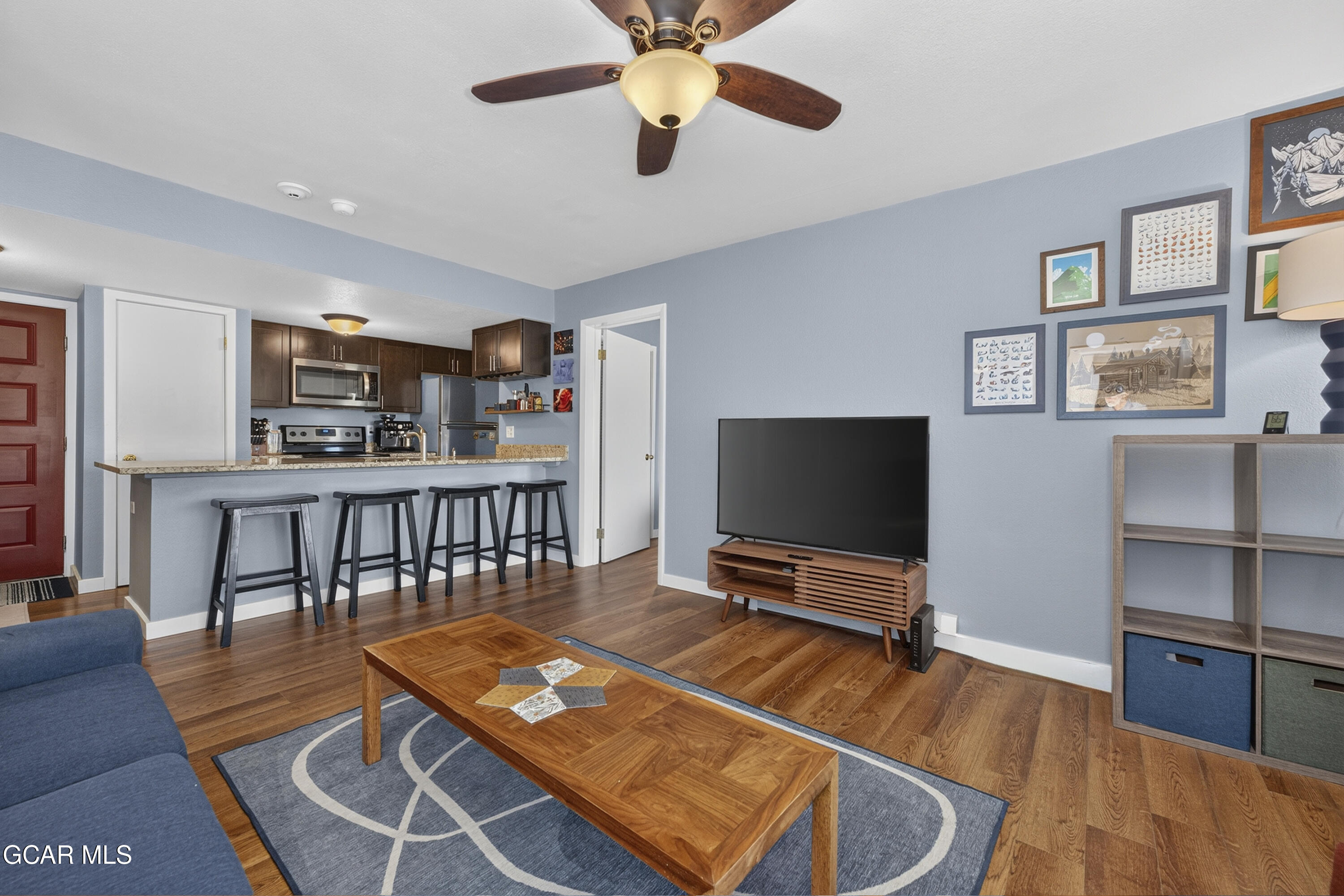207 Lake Drive 1105