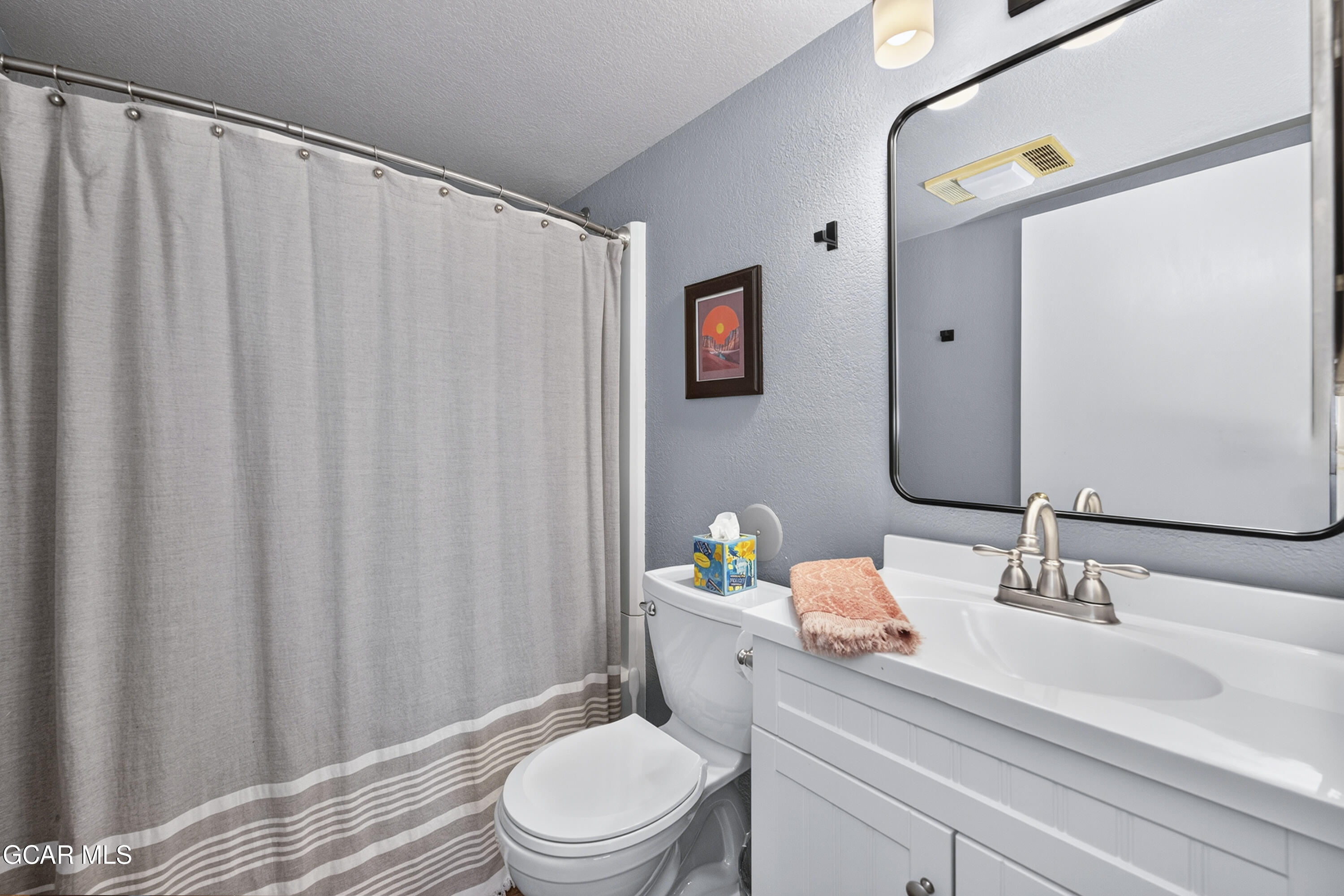207 Lake Drive 1105