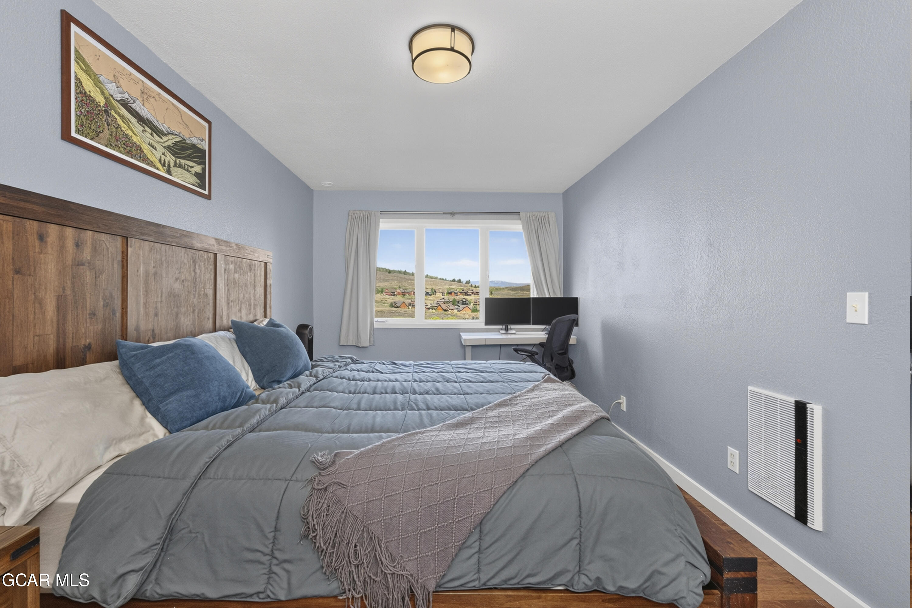 207 Lake Drive 1105