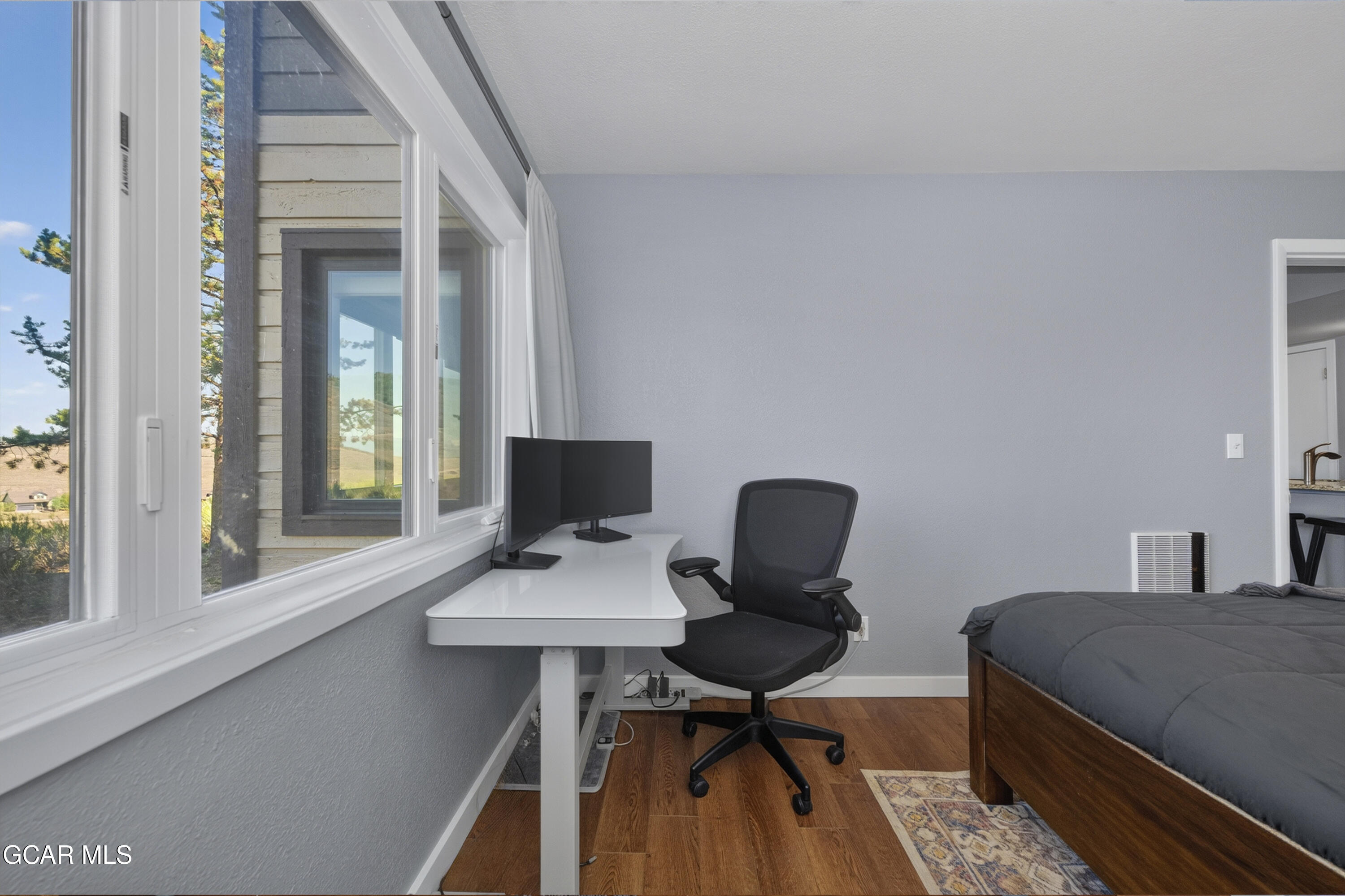 207 Lake Drive 1105