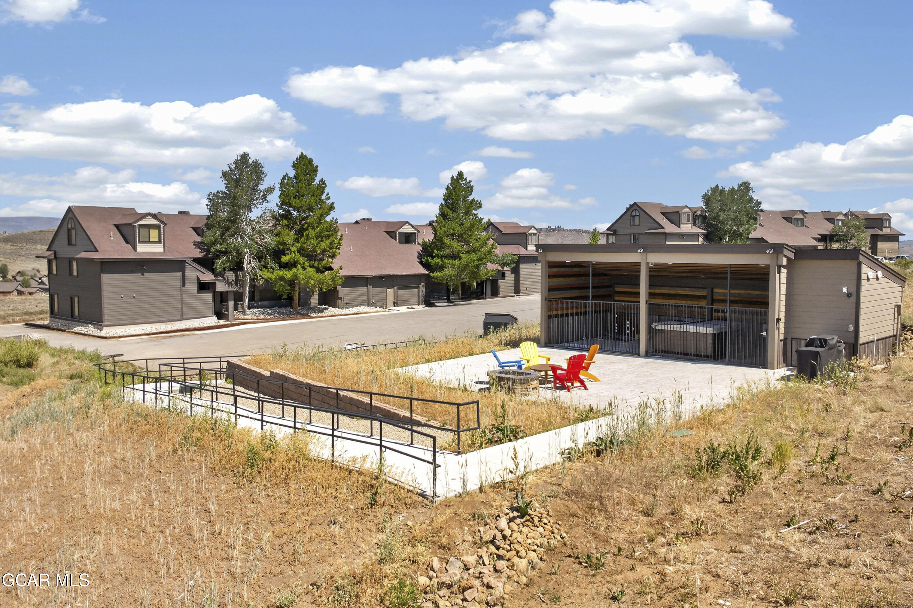 207 Lake Drive 1105