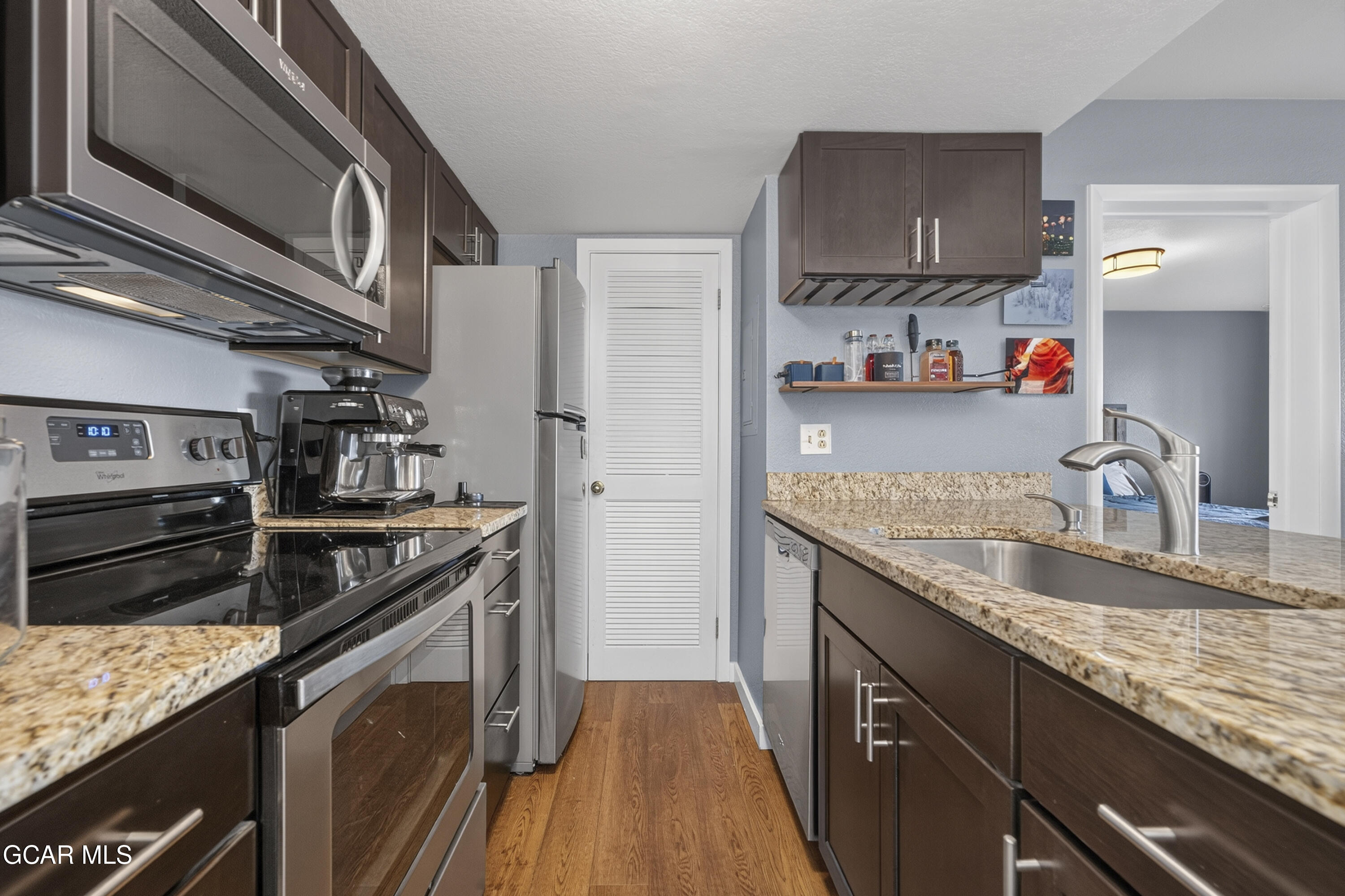 207 Lake Drive 1105