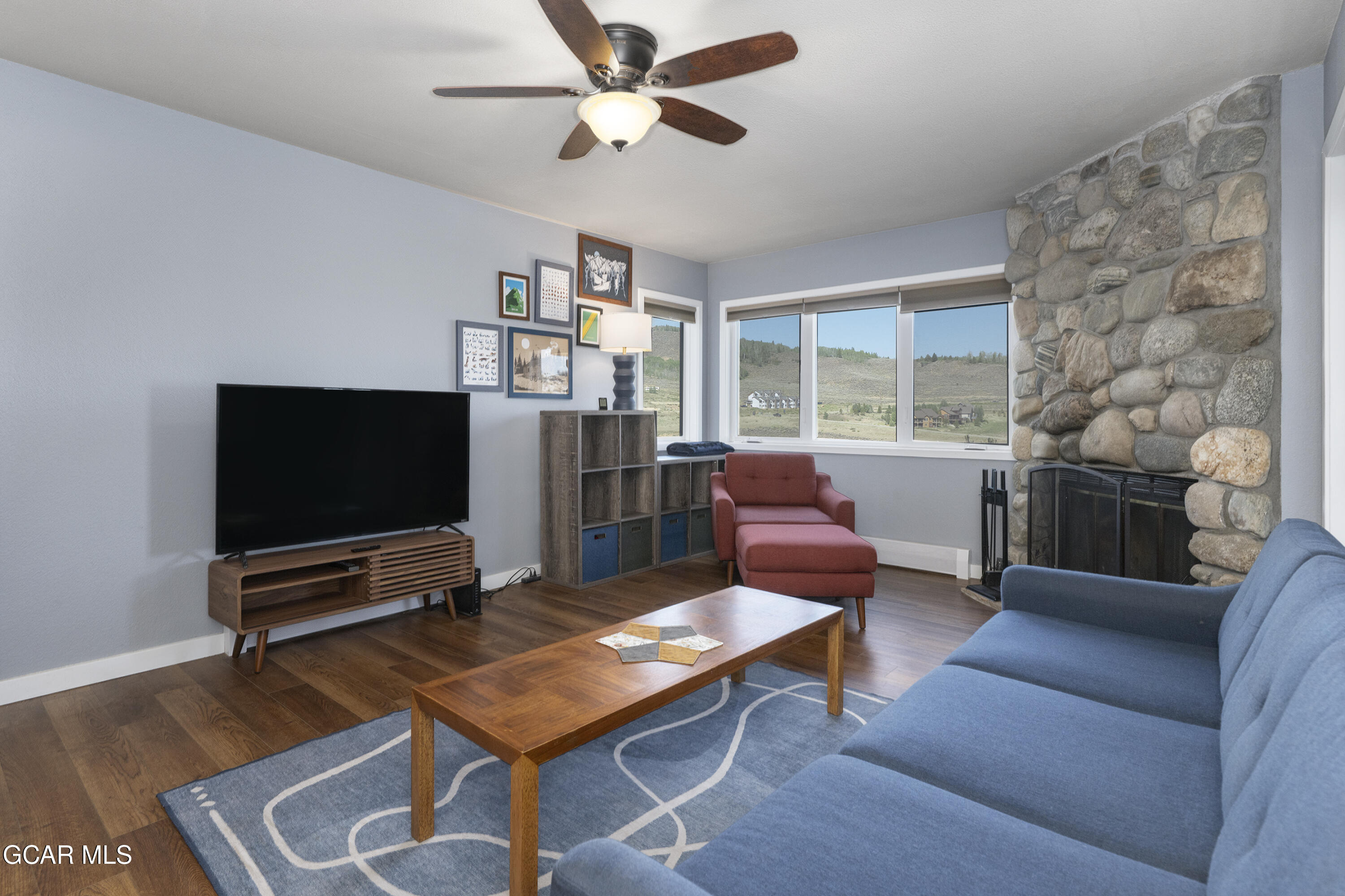 207 Lake Drive 1105