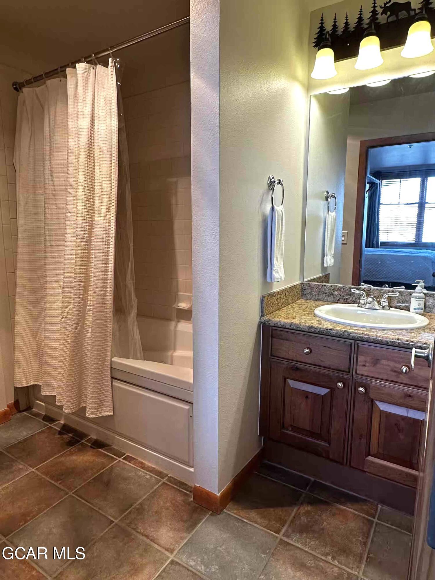 401 NYSTROM Lane #1511