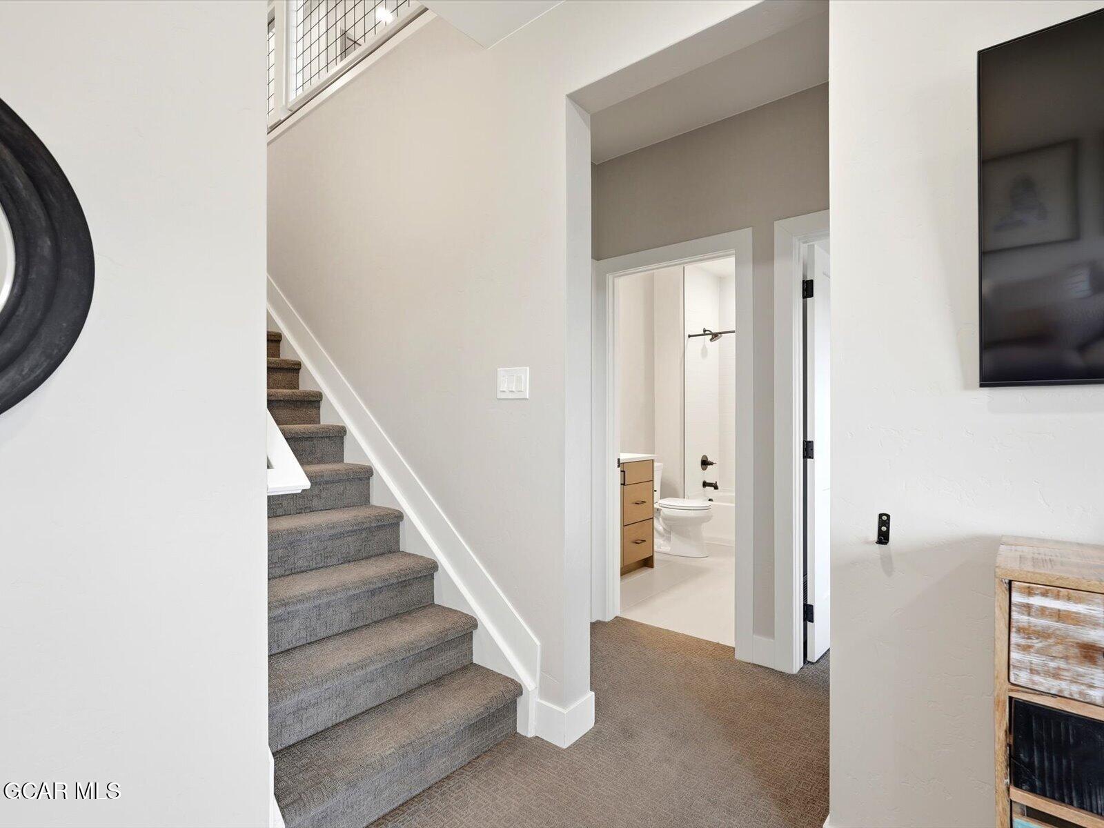 95 River Run Circle