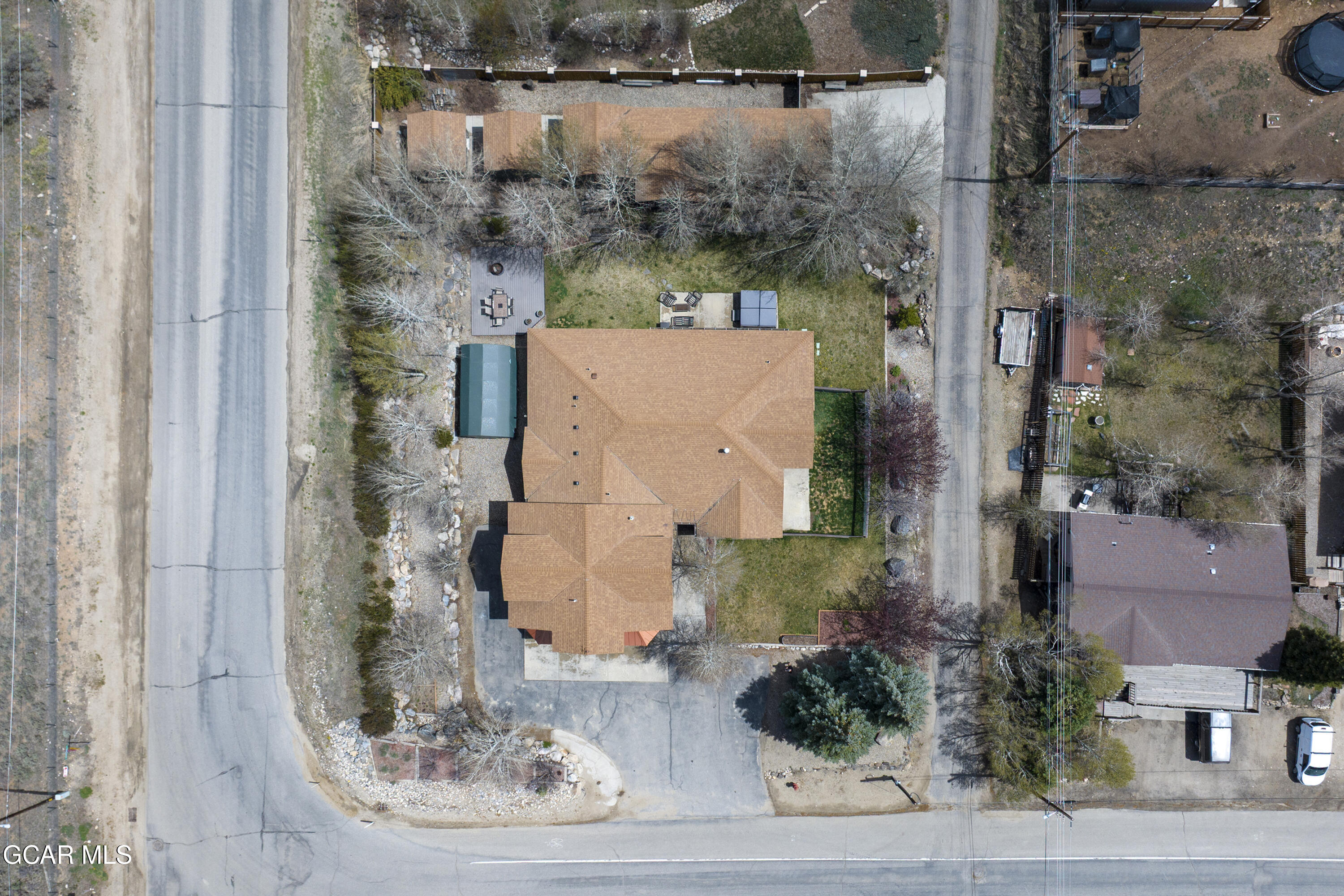 350 1ST Street