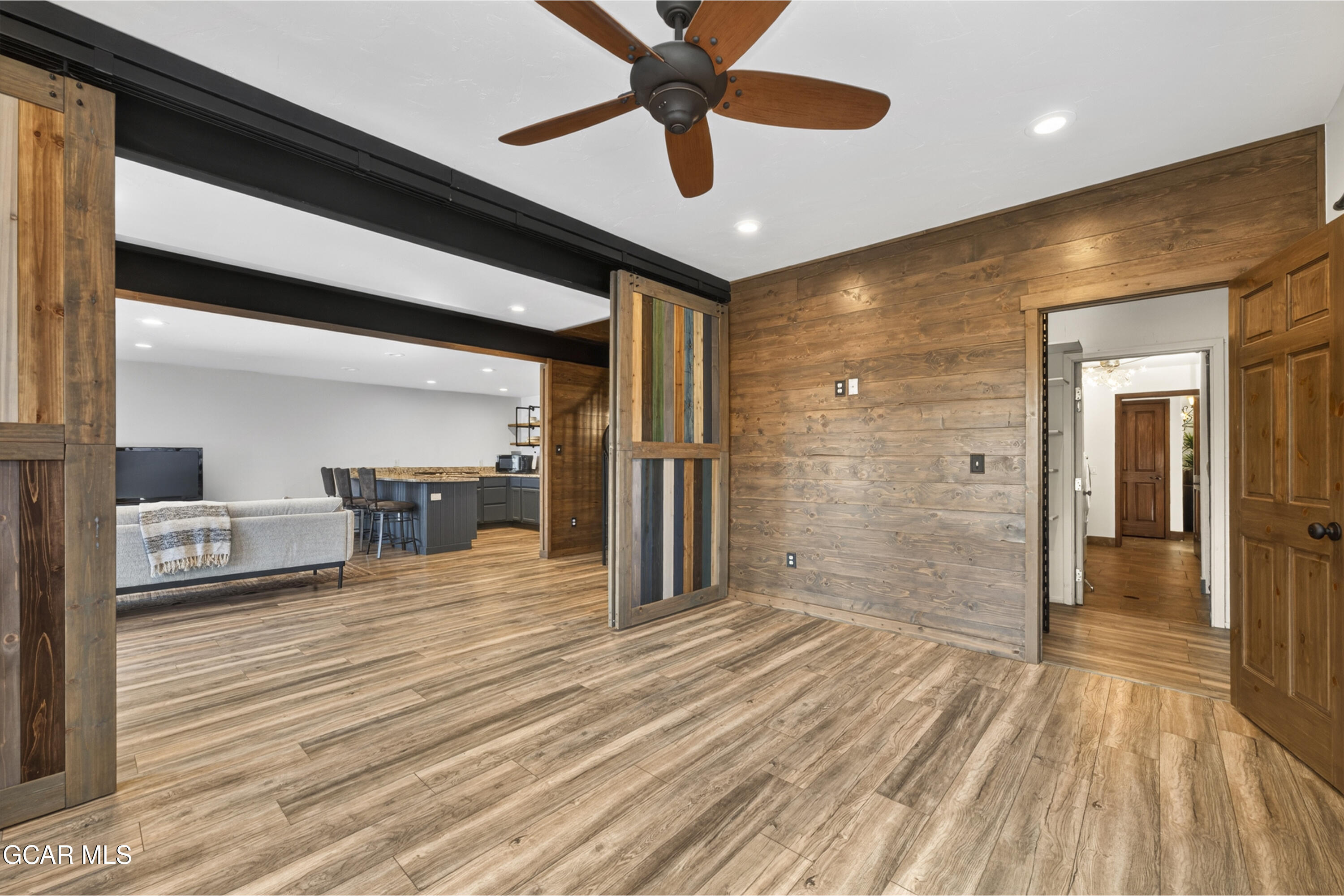 350 1ST Street