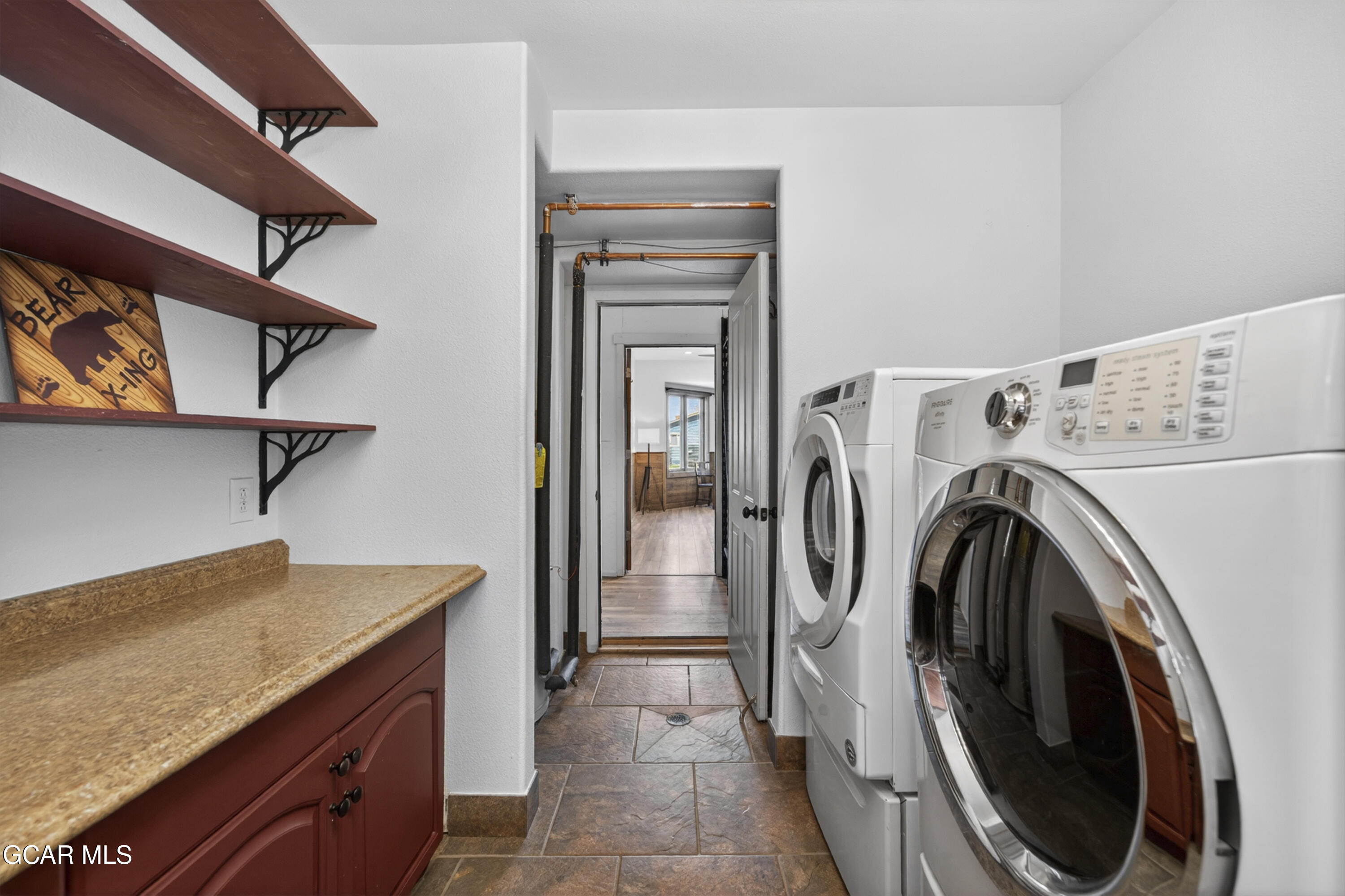 350 1ST Street