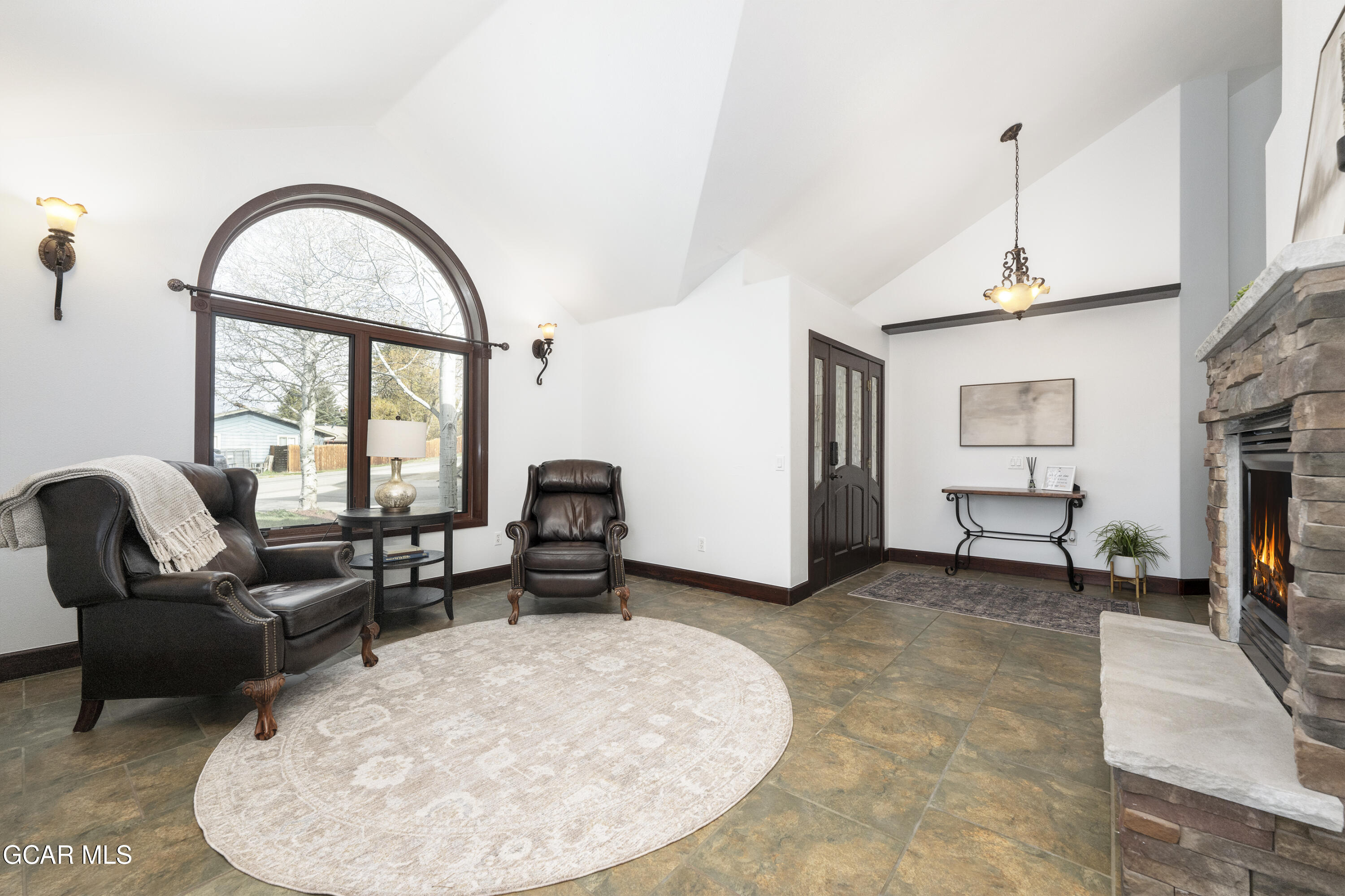 350 1ST Street