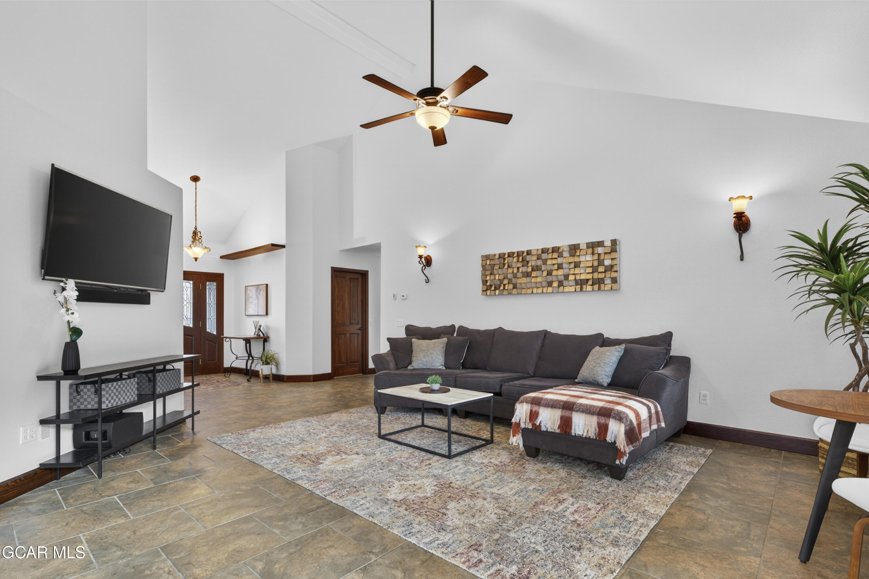 350 1ST Street