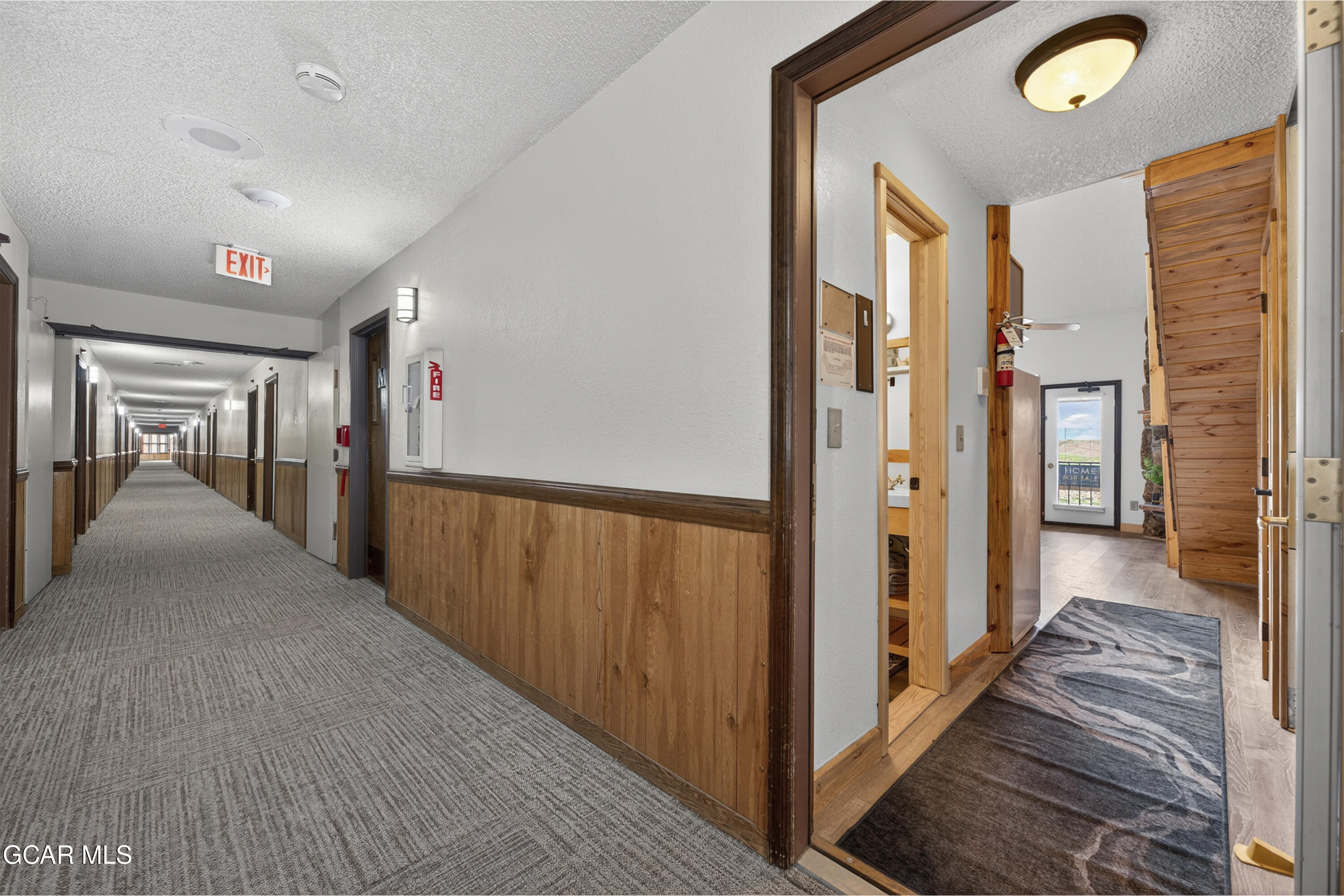 062927 US HWY 40 627 (door 635)