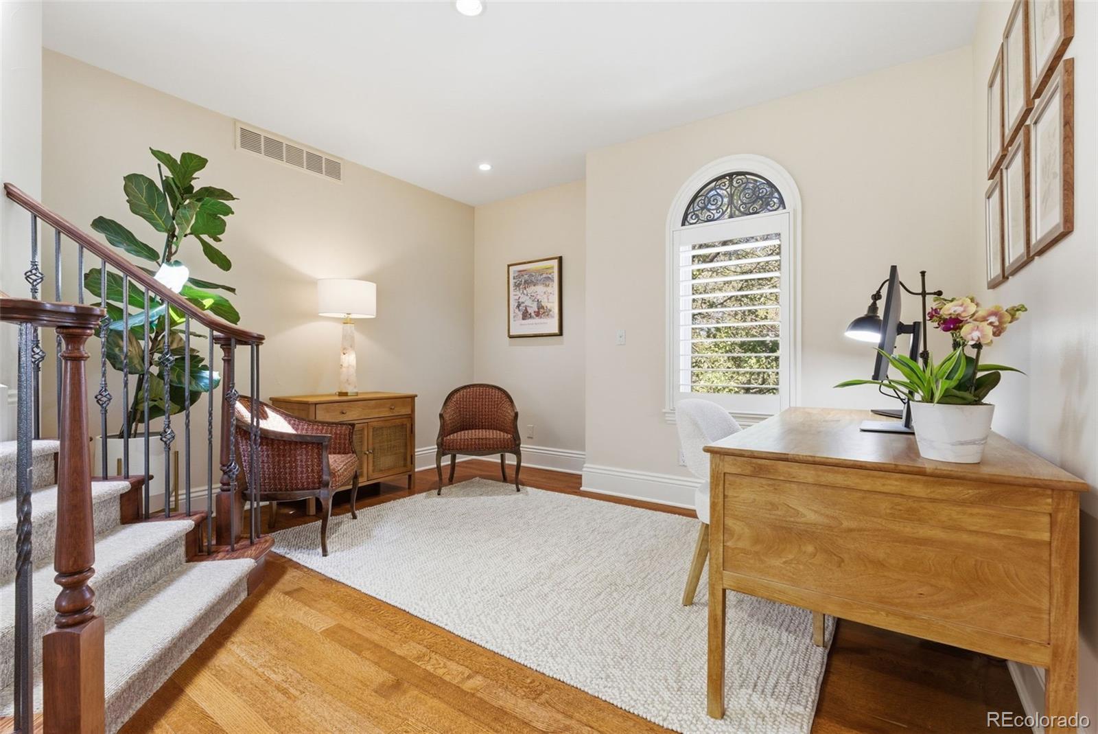 2700 E 4th Avenue