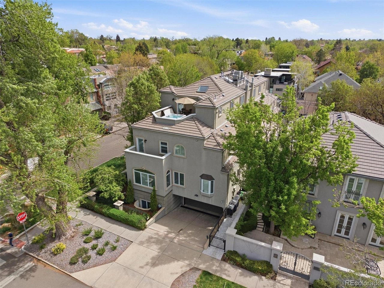 2700 E 4th Ave