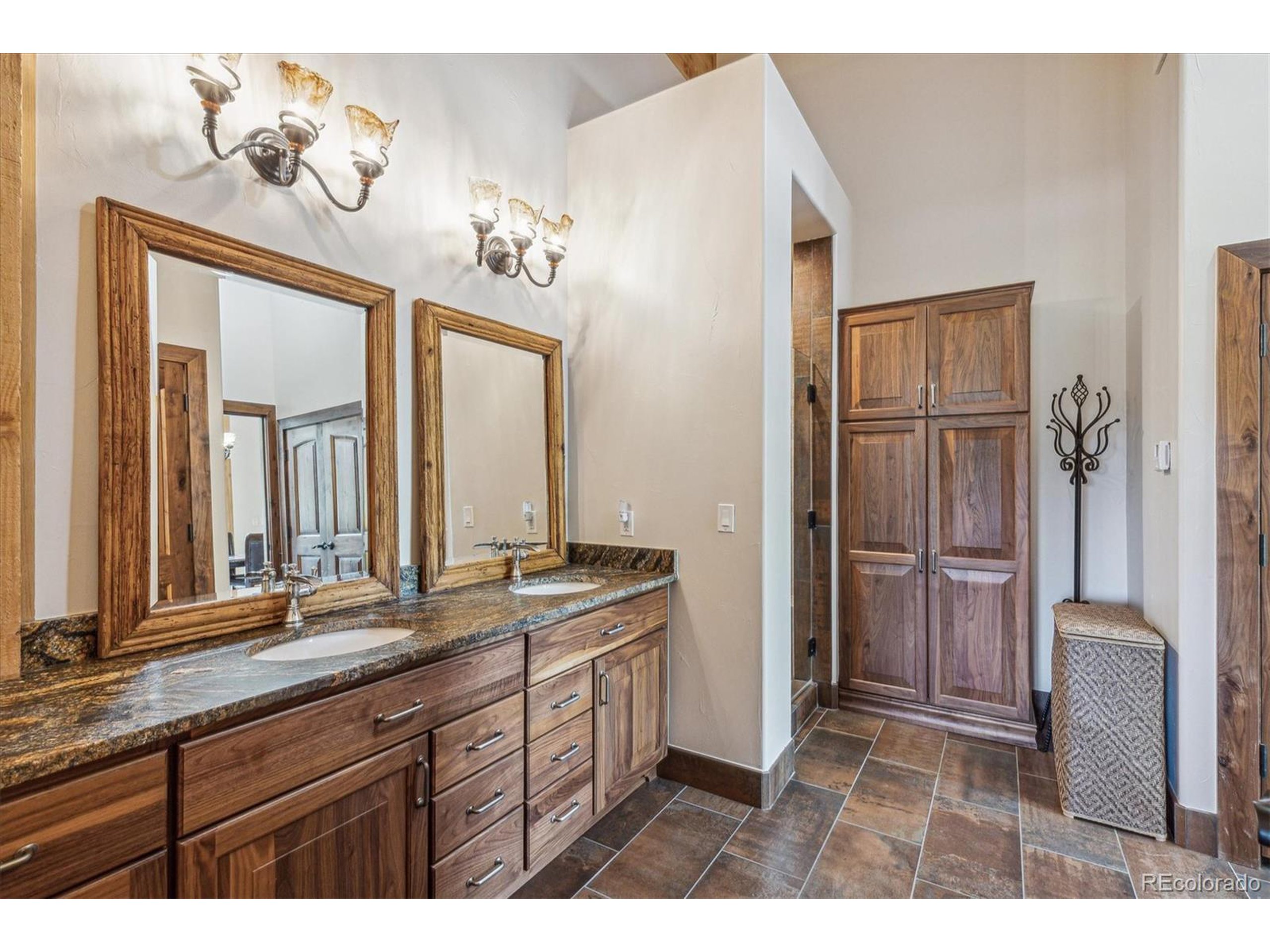 2833 N State Highway 67