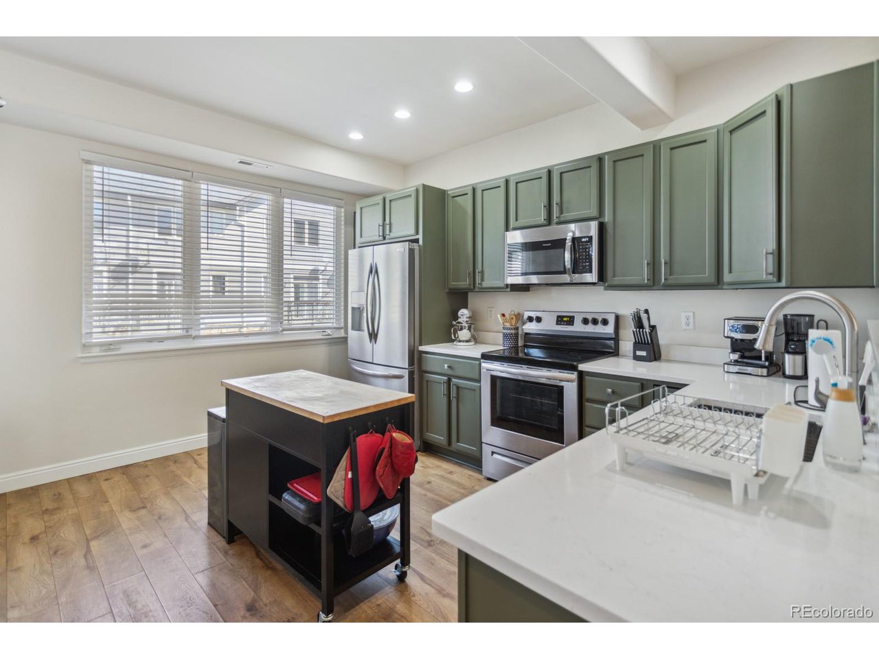2943 W Riverwalk Cir X
