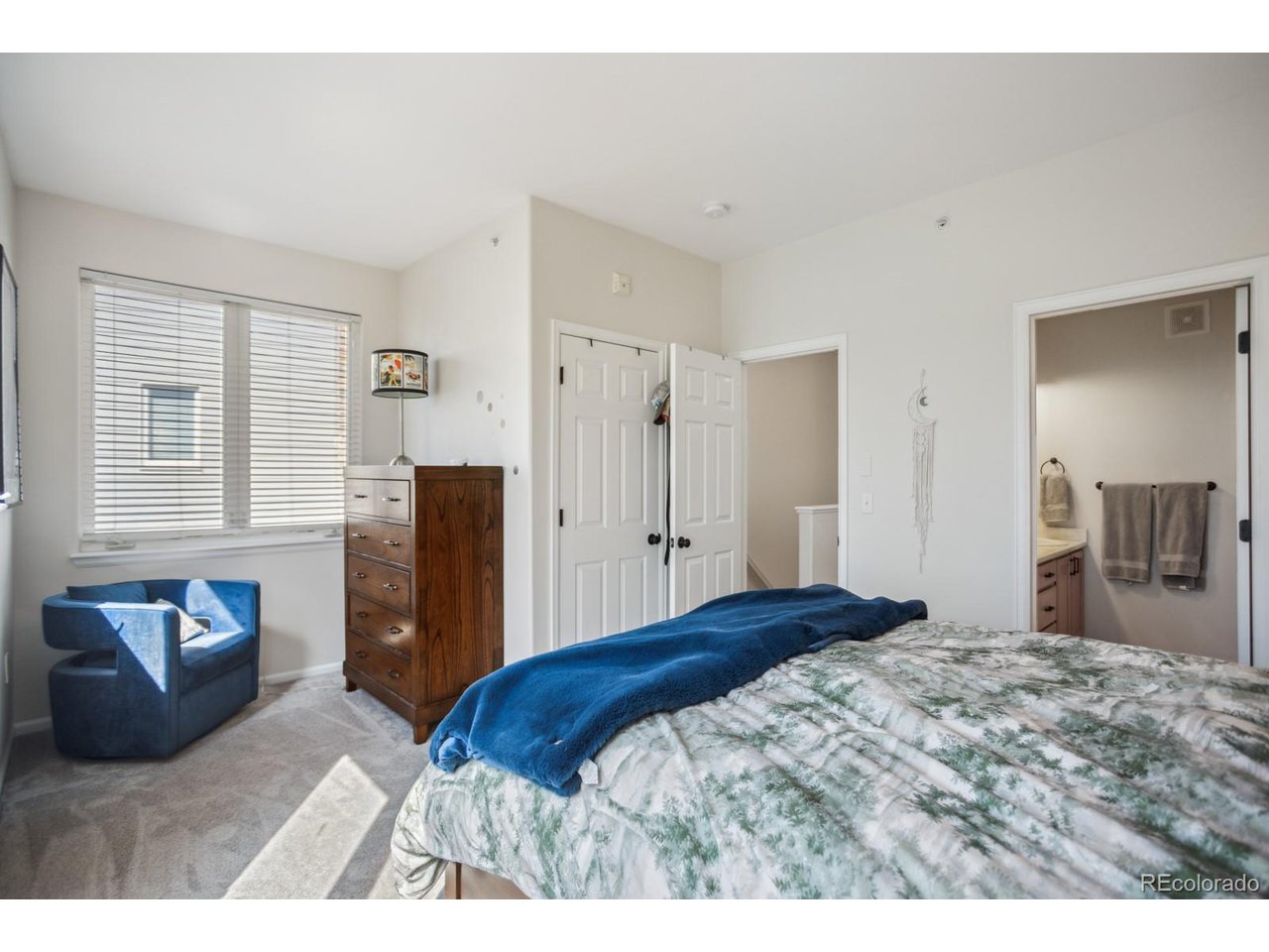 2943 W Riverwalk Cir X