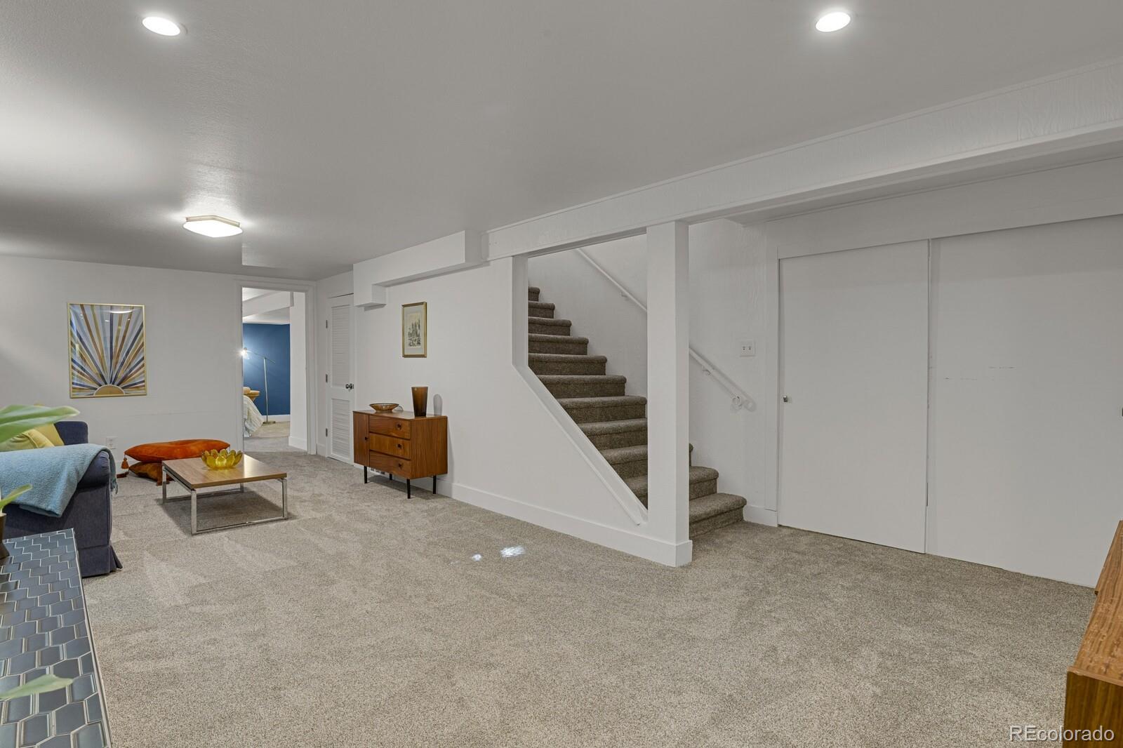 1014 Parkview Boulevard