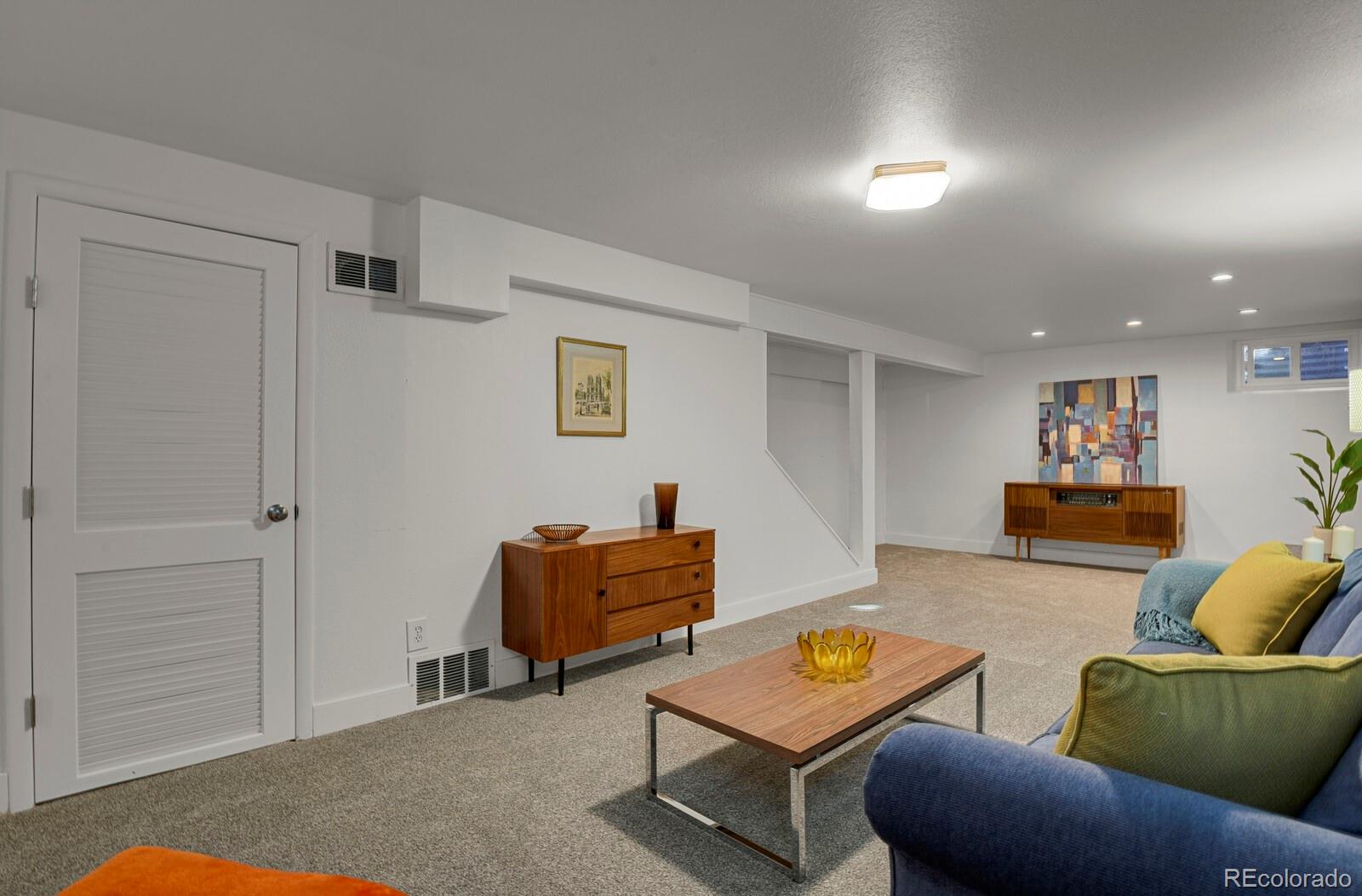 1014 Parkview Boulevard