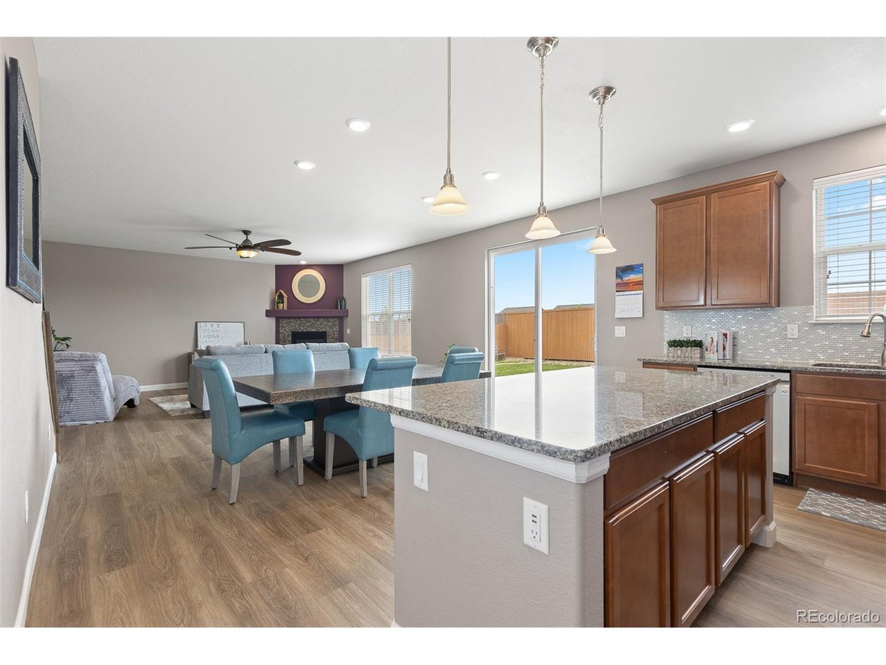 2510 E 160th Pl