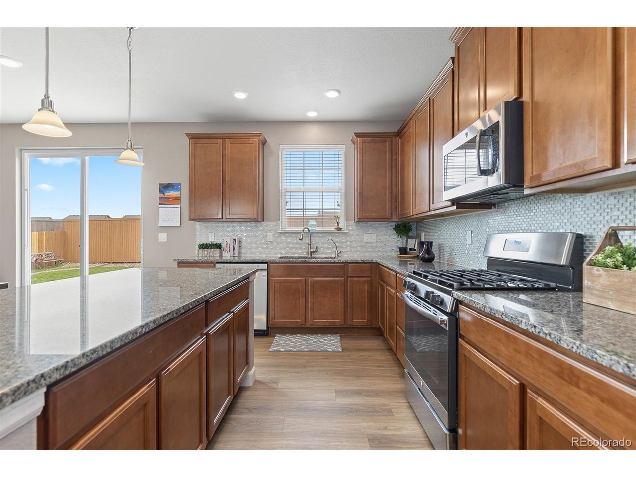 2510 E 160th Pl