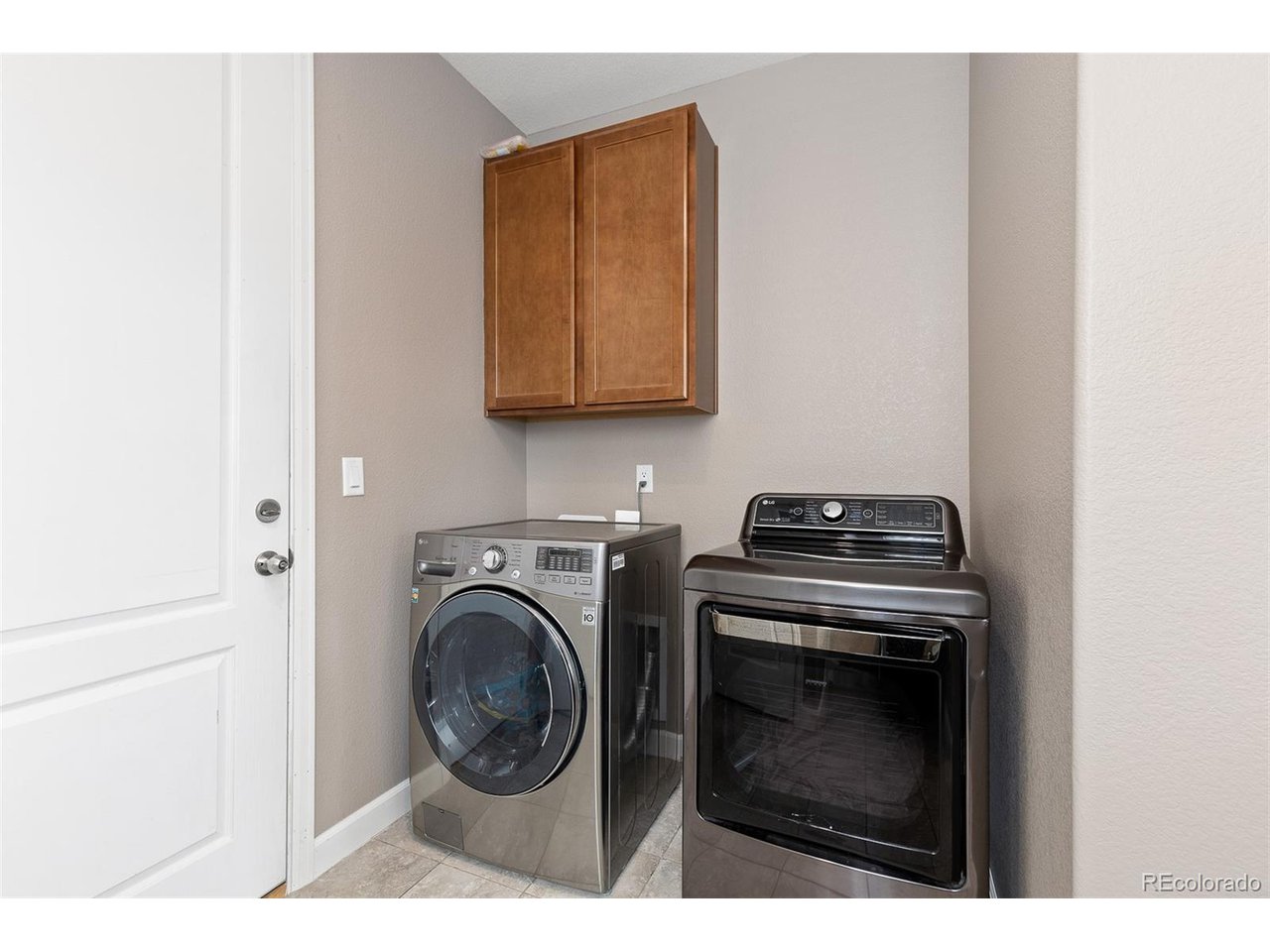 2510 E 160th Pl
