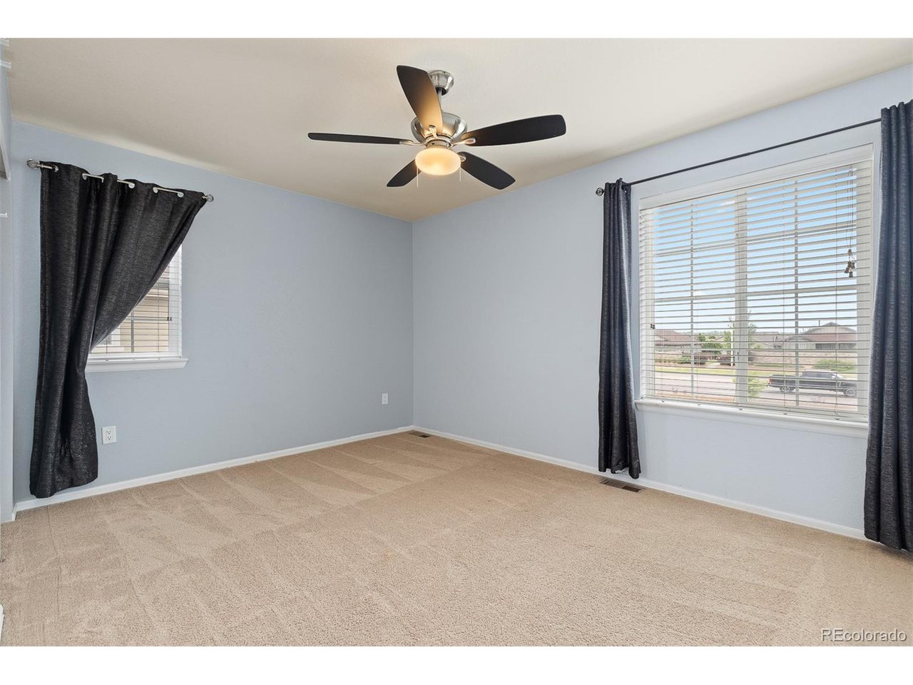 2510 E 160th Pl