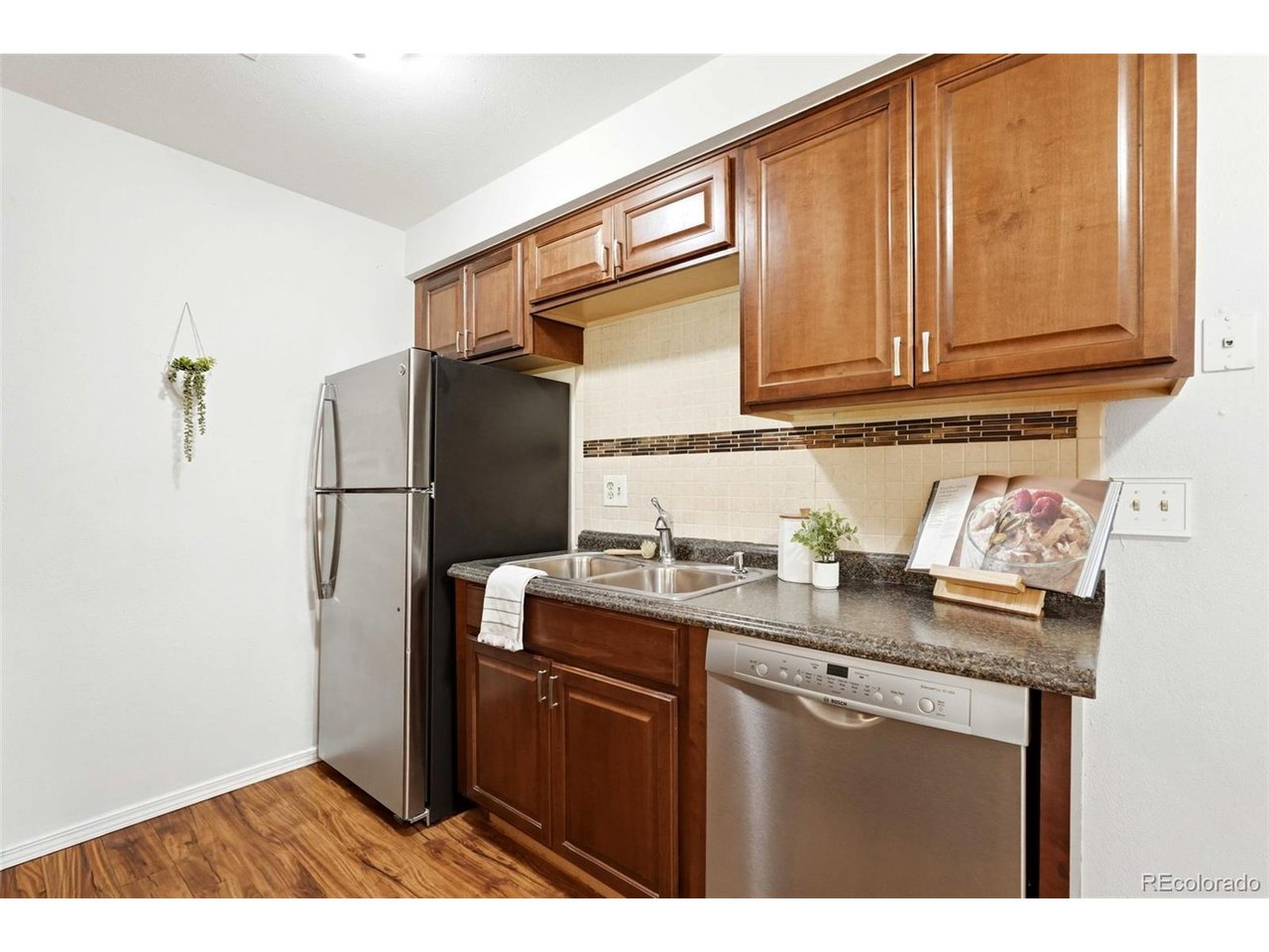 1496 S Pierson St 106