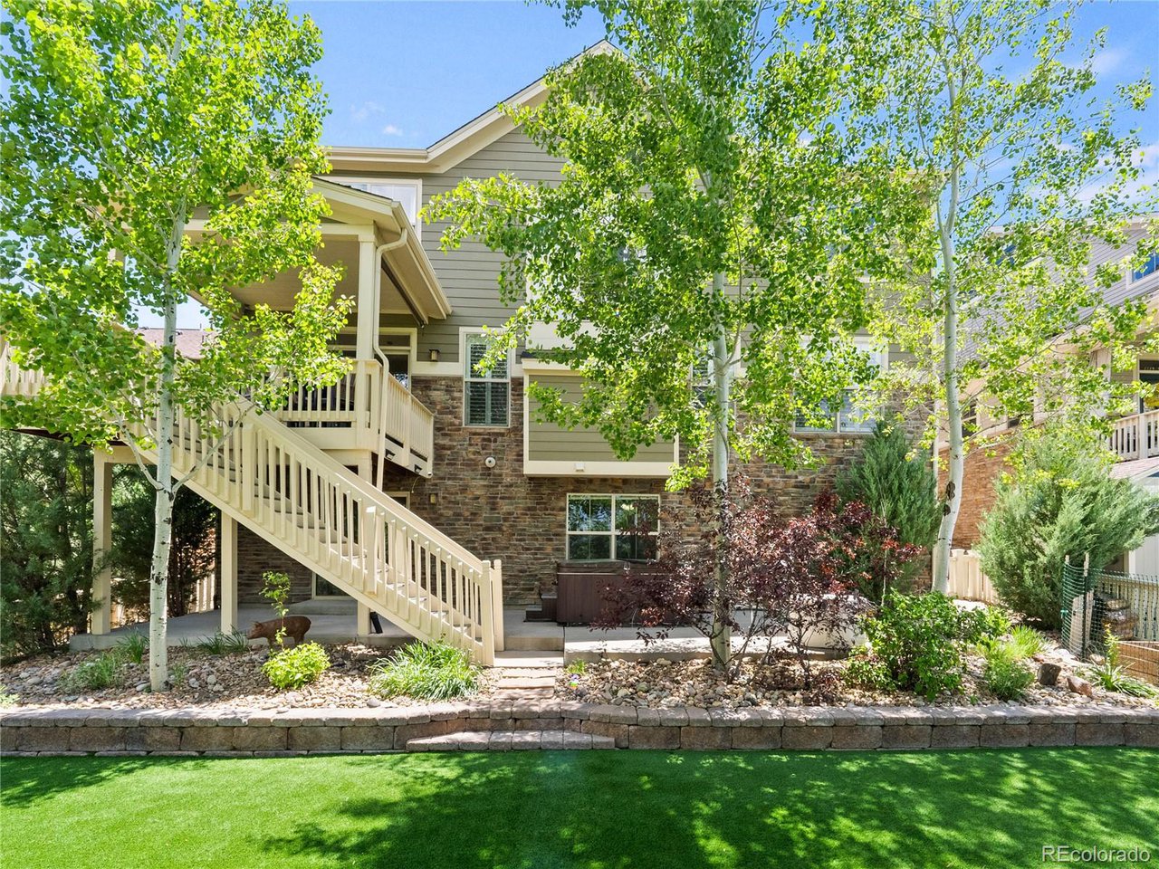 27173 E Ontario Pl