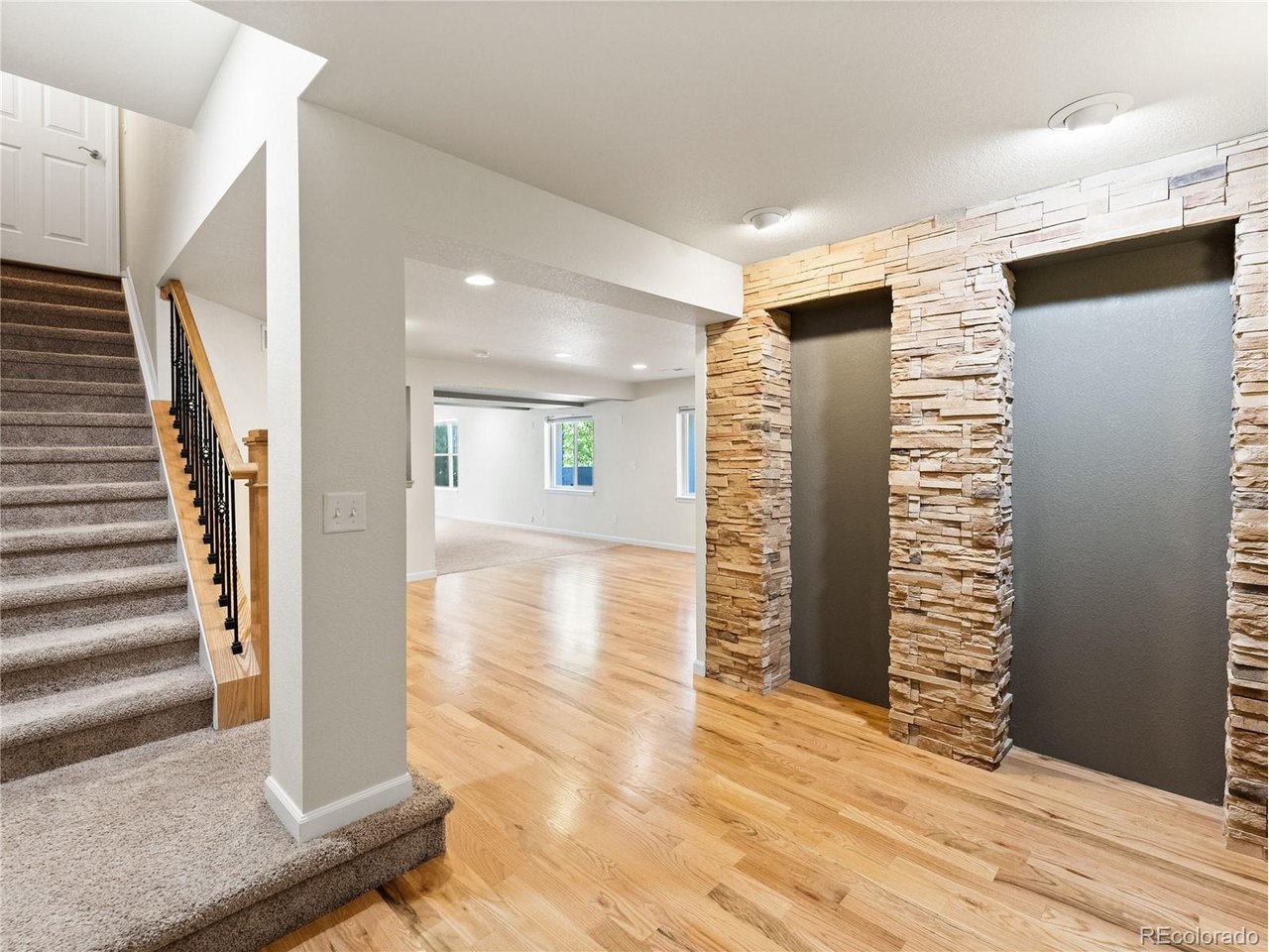 27173 E Ontario Pl