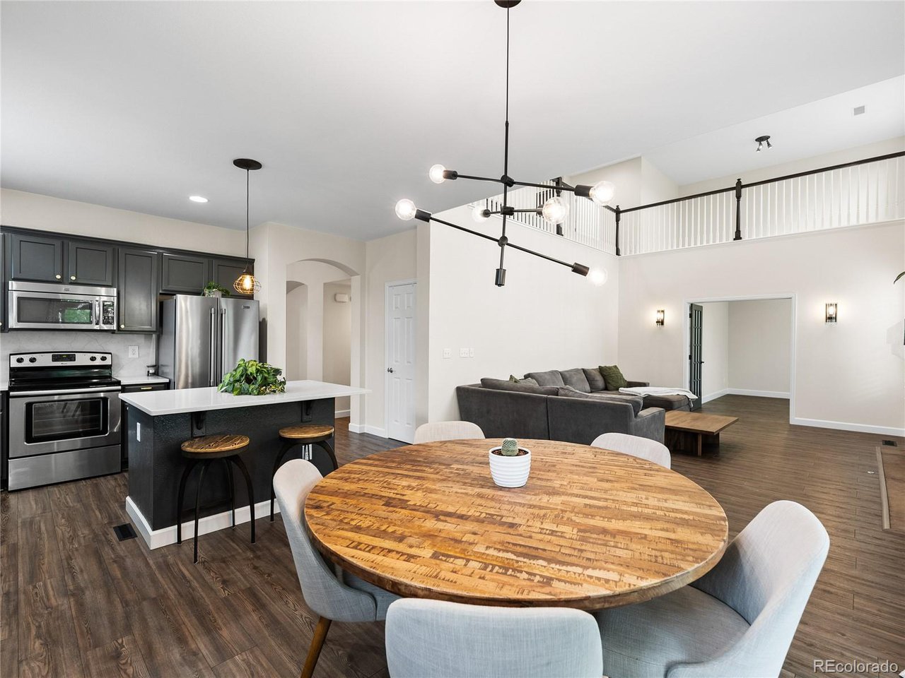 27173 E Ontario Pl