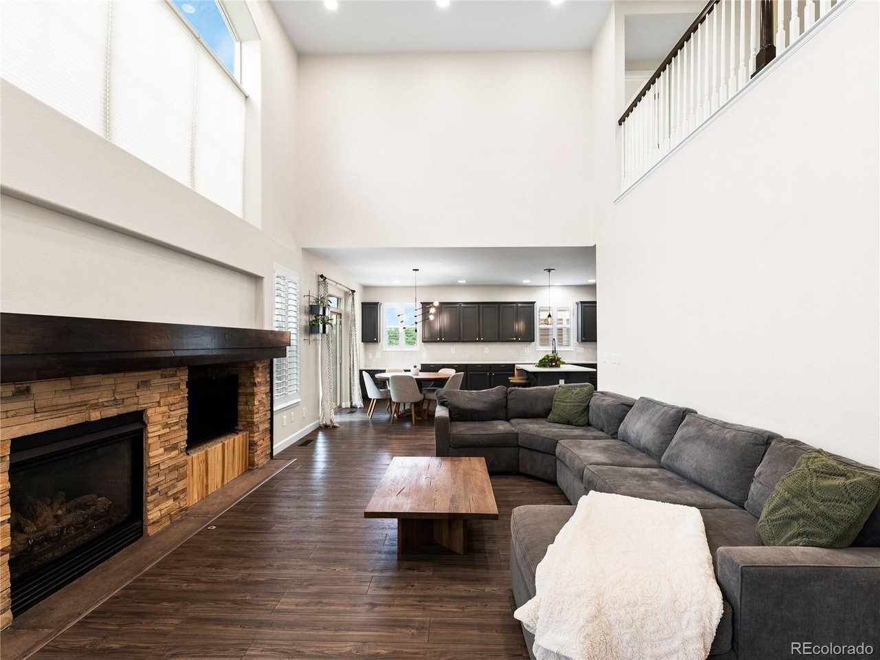 27173 E Ontario Pl