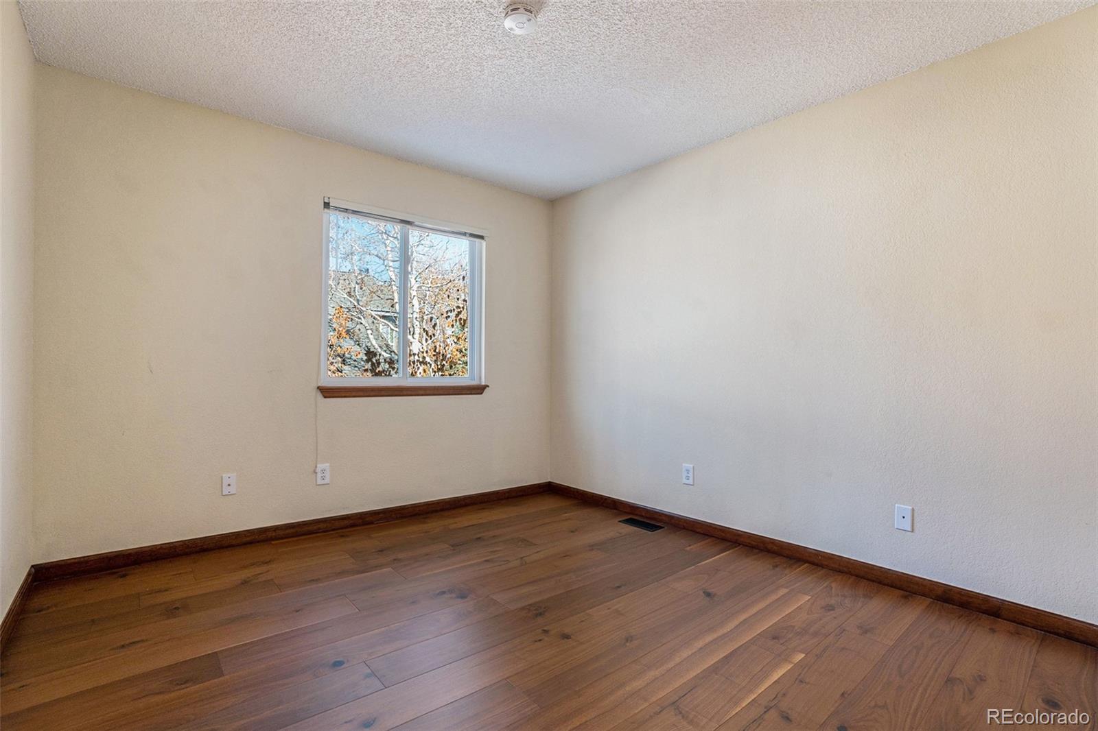 8462 Owens Court