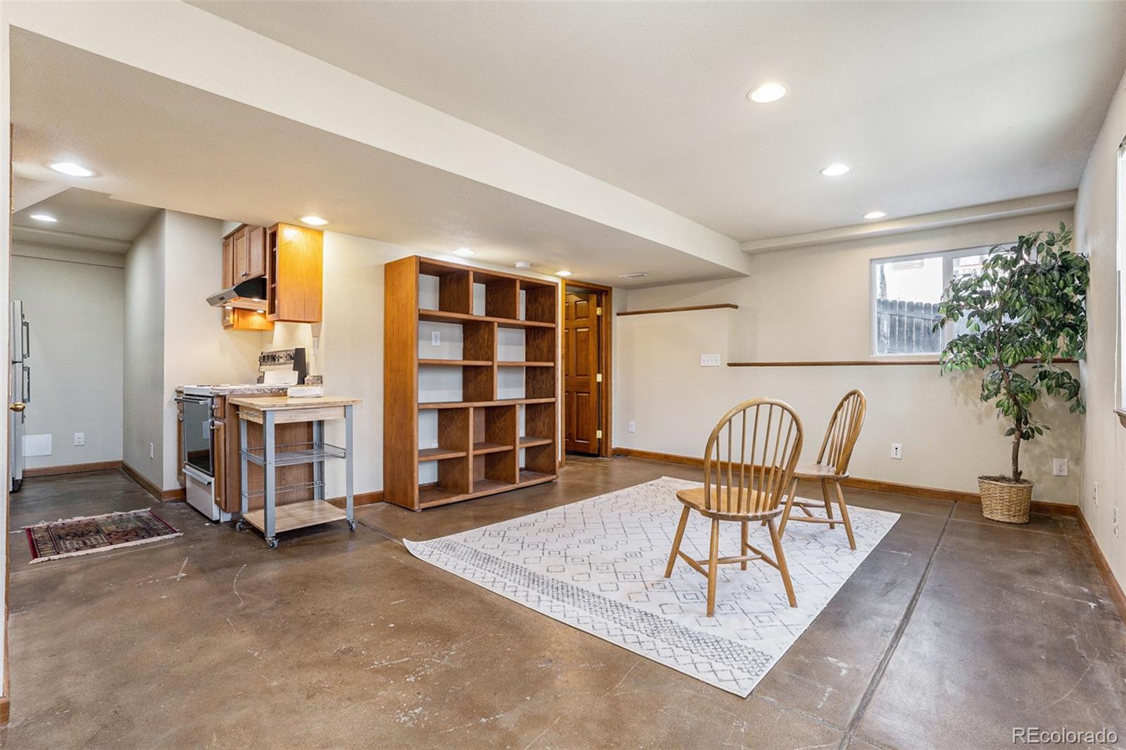 8462 Owens Court