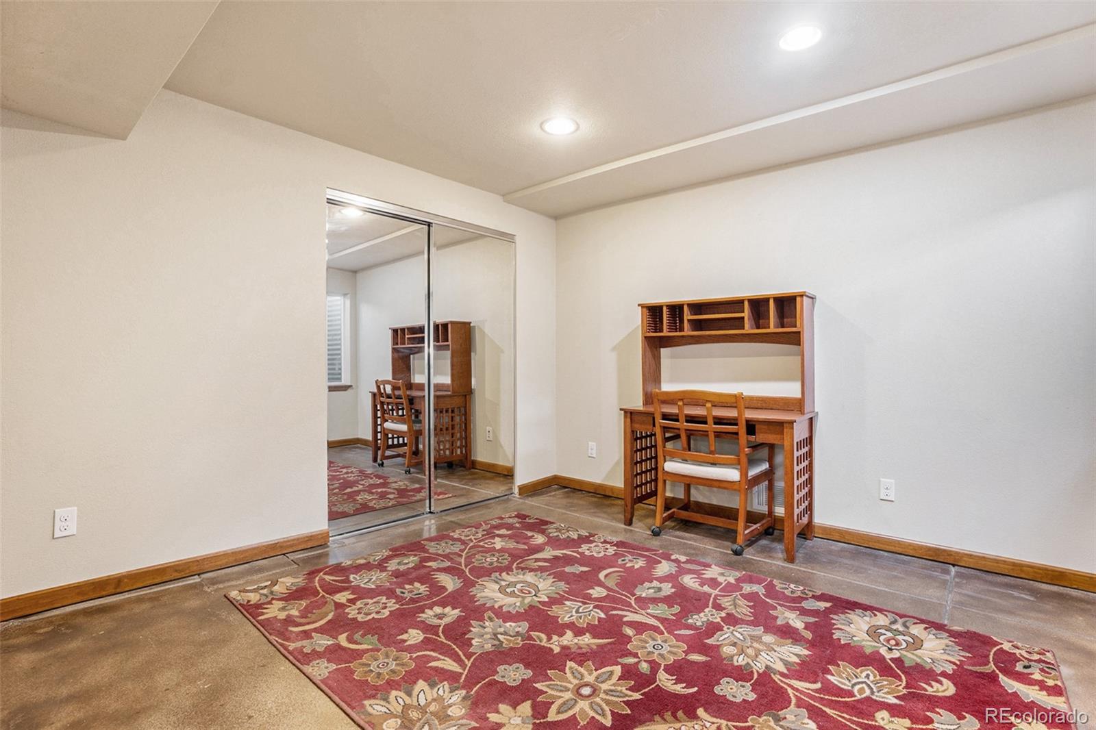 8462 Owens Court