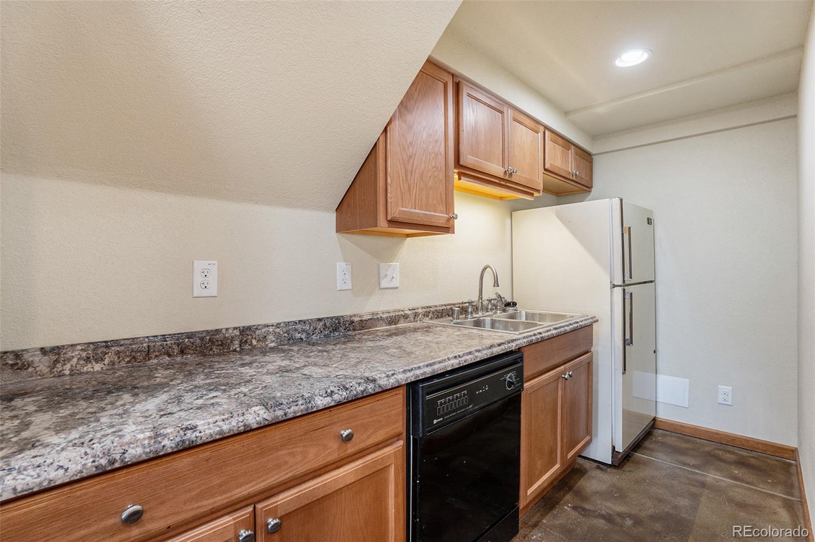 8462 Owens Court