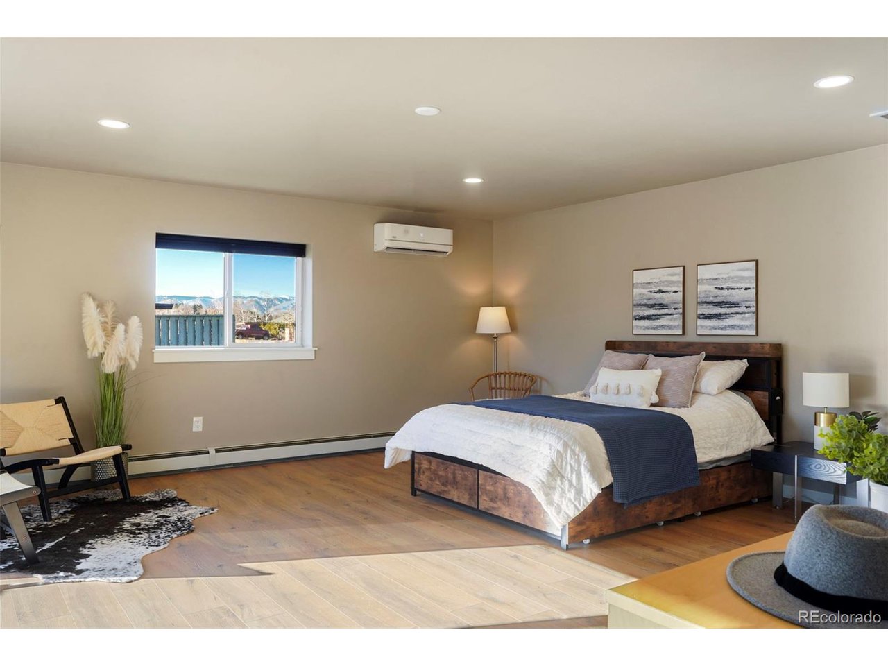 32 Hillside Dr