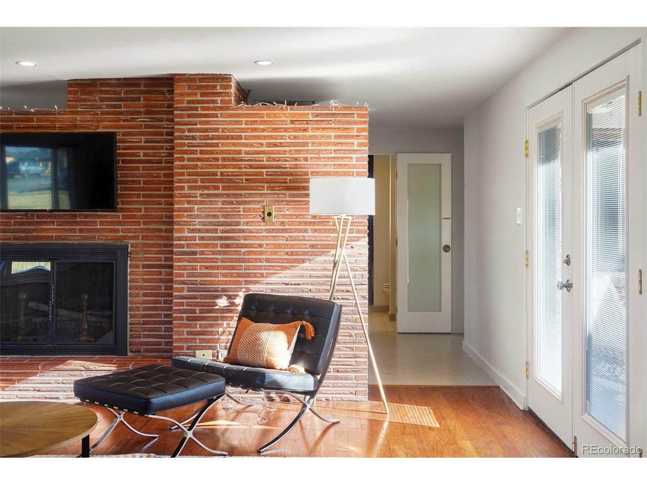 32 Hillside Dr