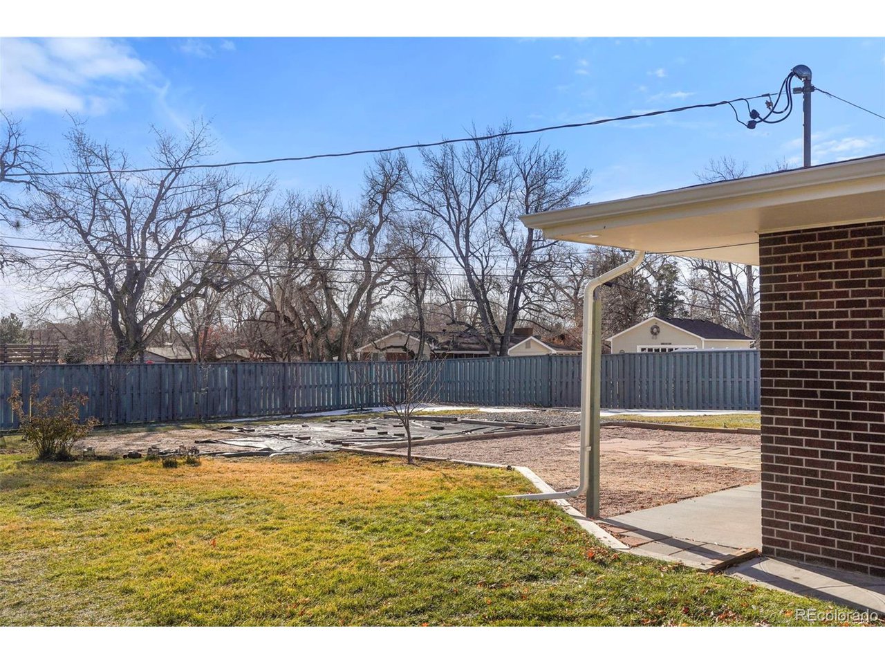 32 Hillside Dr