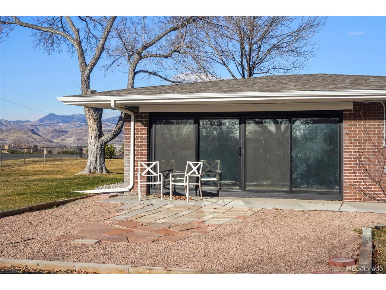 32 Hillside Dr