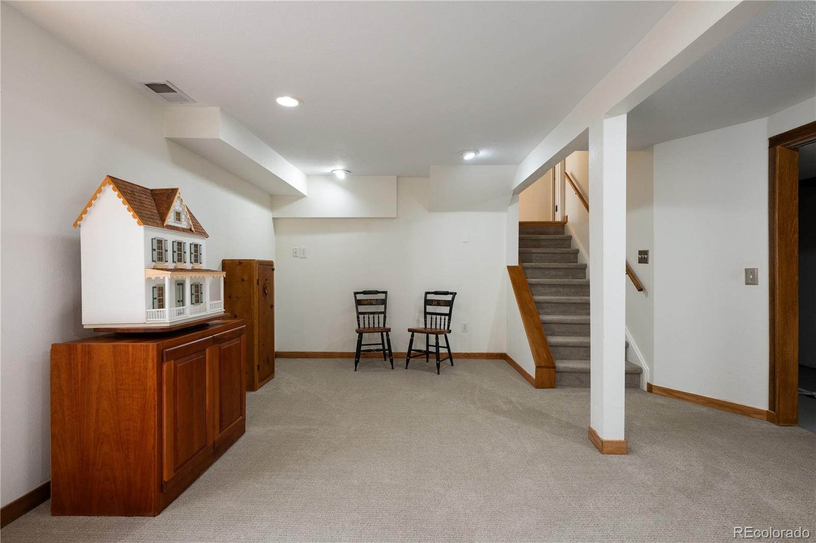 4842 Earle Circle