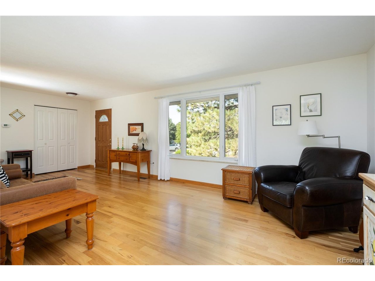 4842 Earle Cir