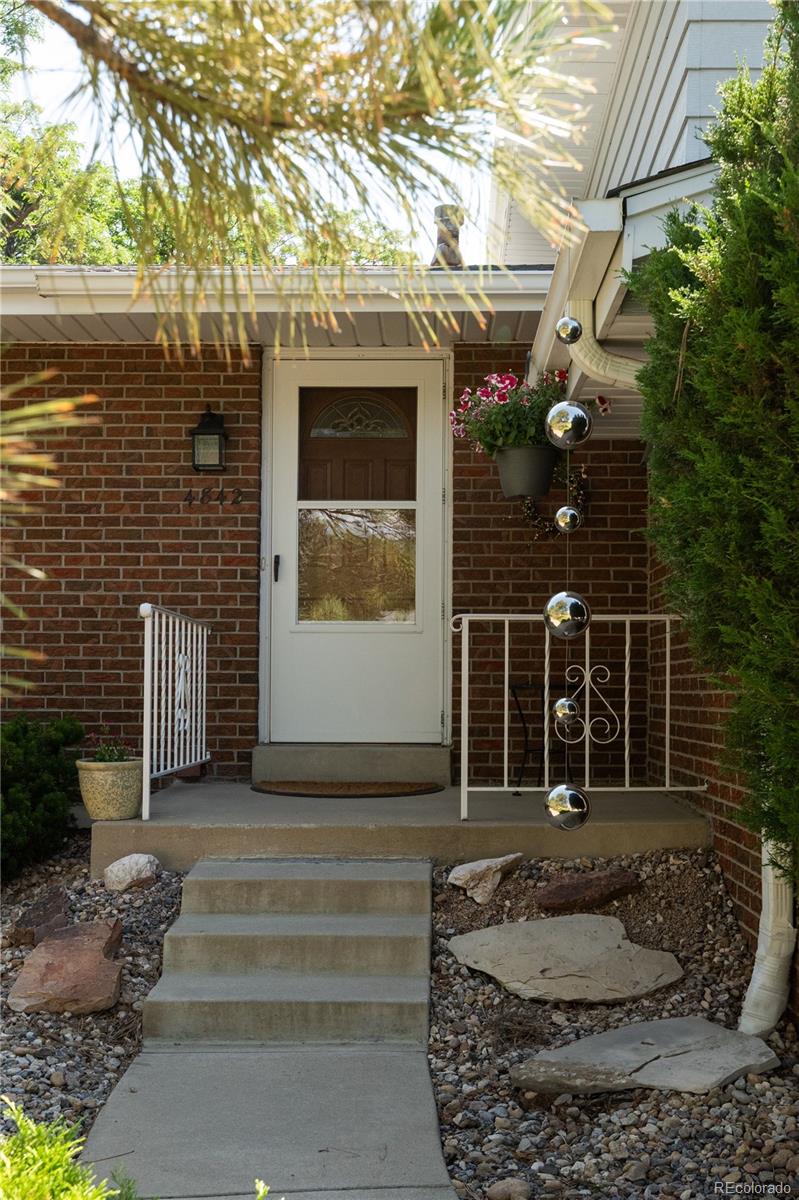 4842 Earle Circle